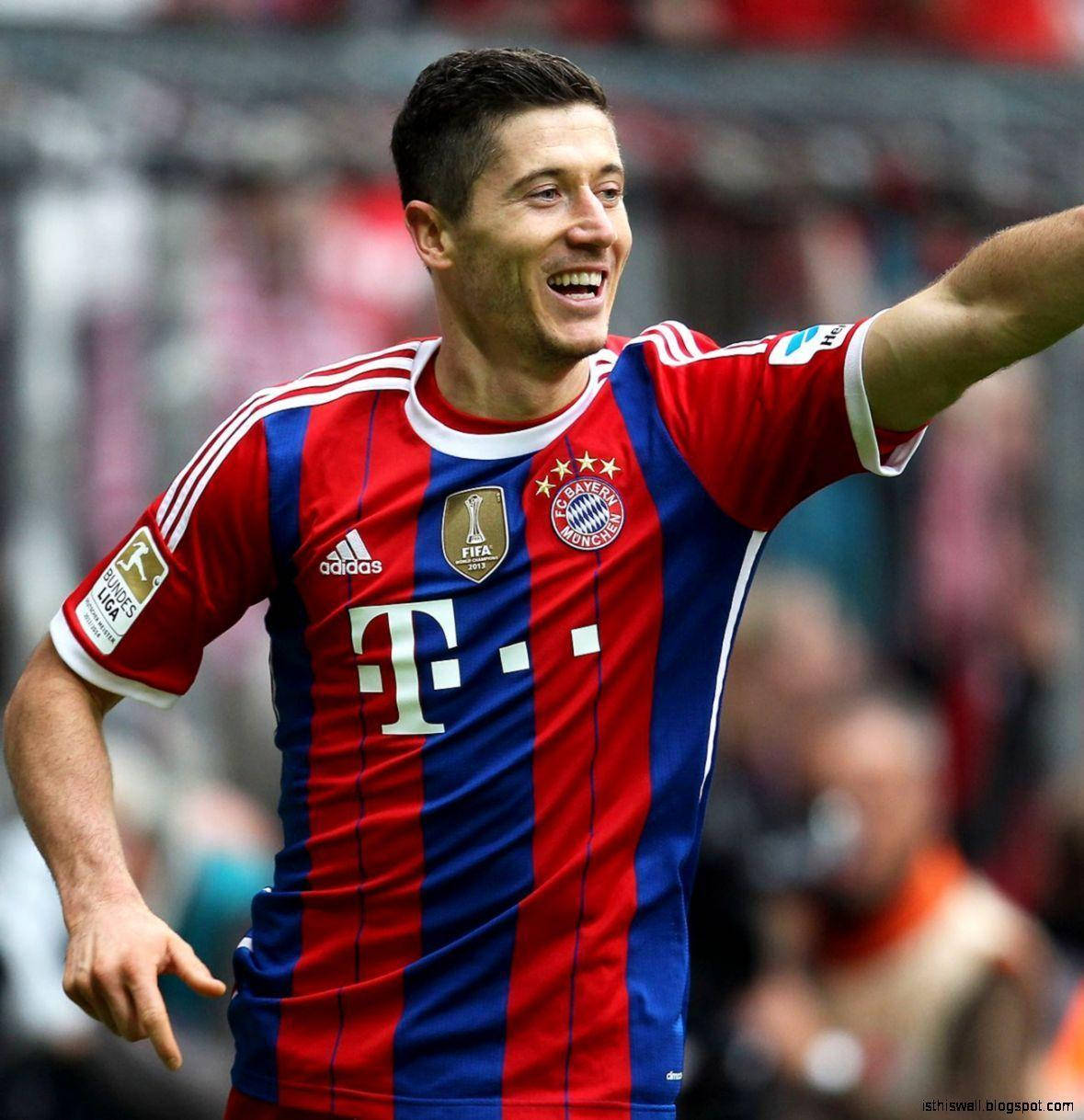 Handsome Athlete Robert Lewandowski Background