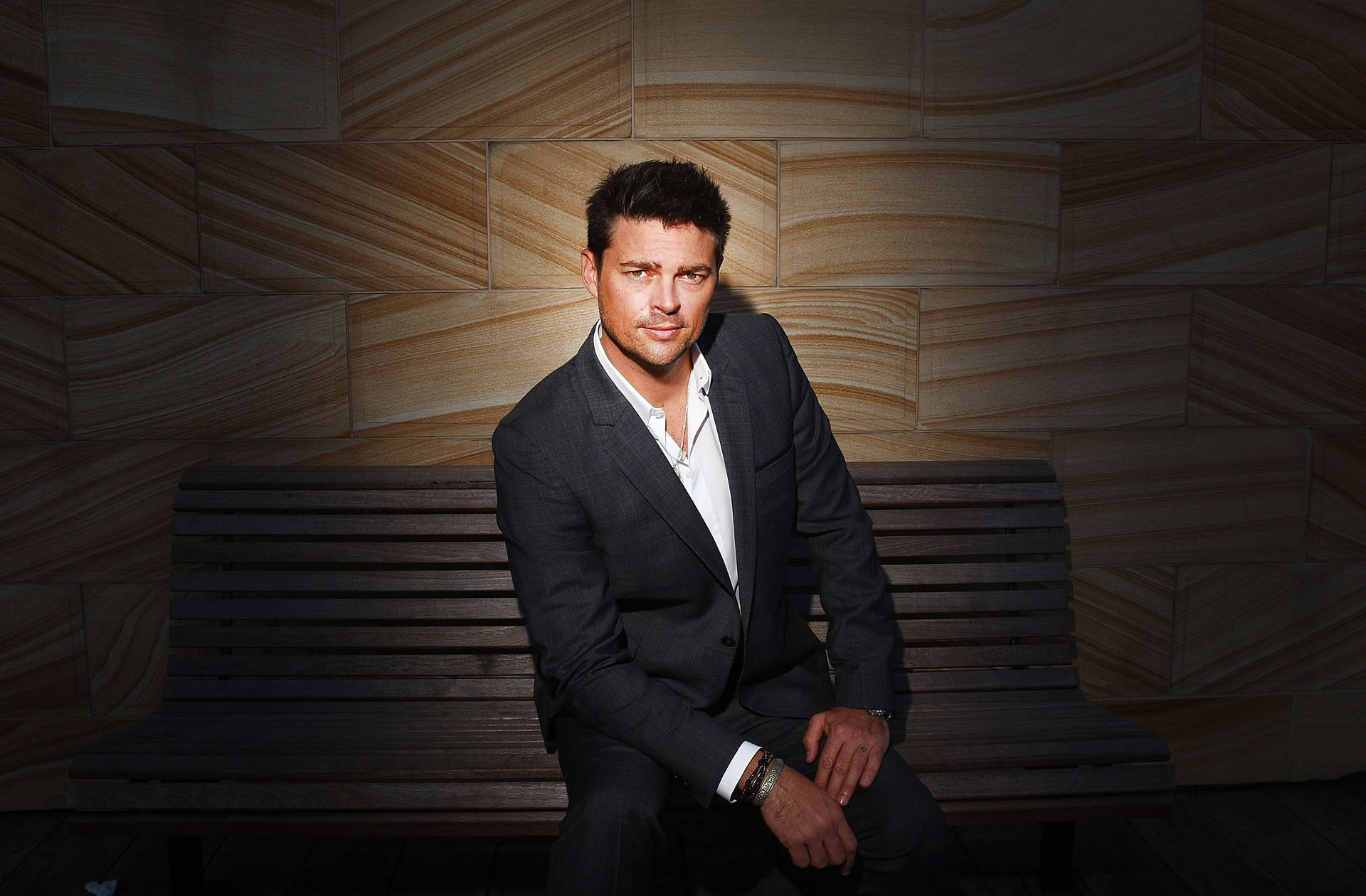 Handsome Karl Urban Portrait Background