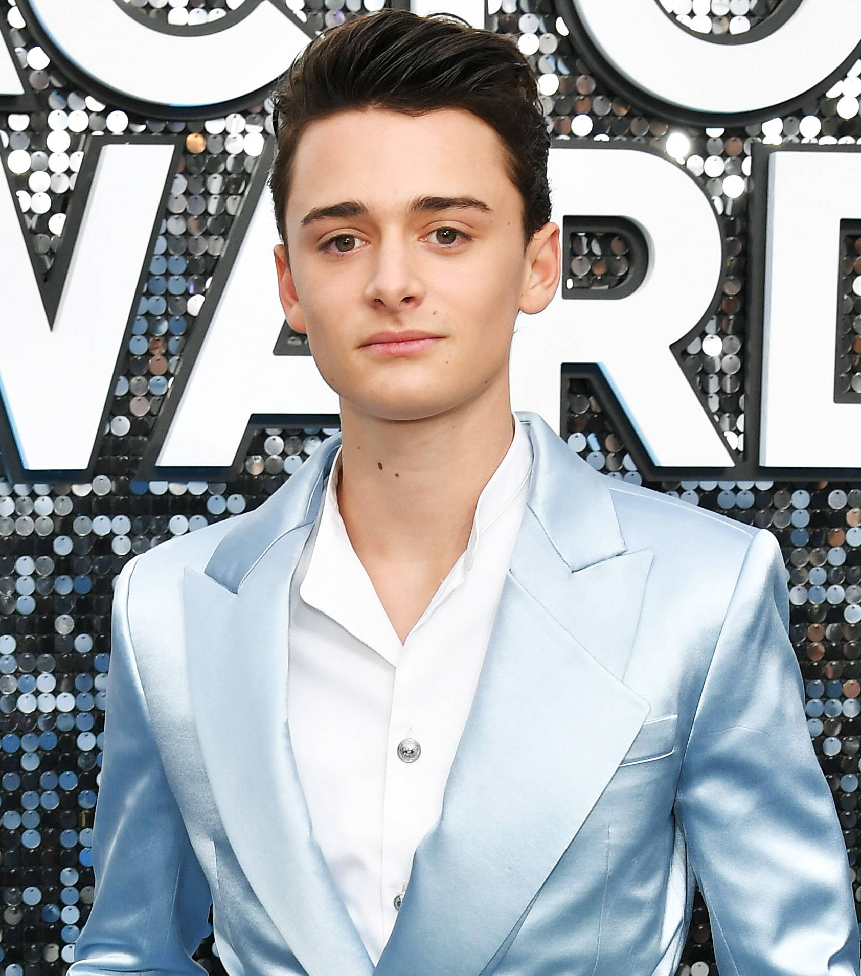 Handsome Noah Schnapp At 2020 Sag Awards Background