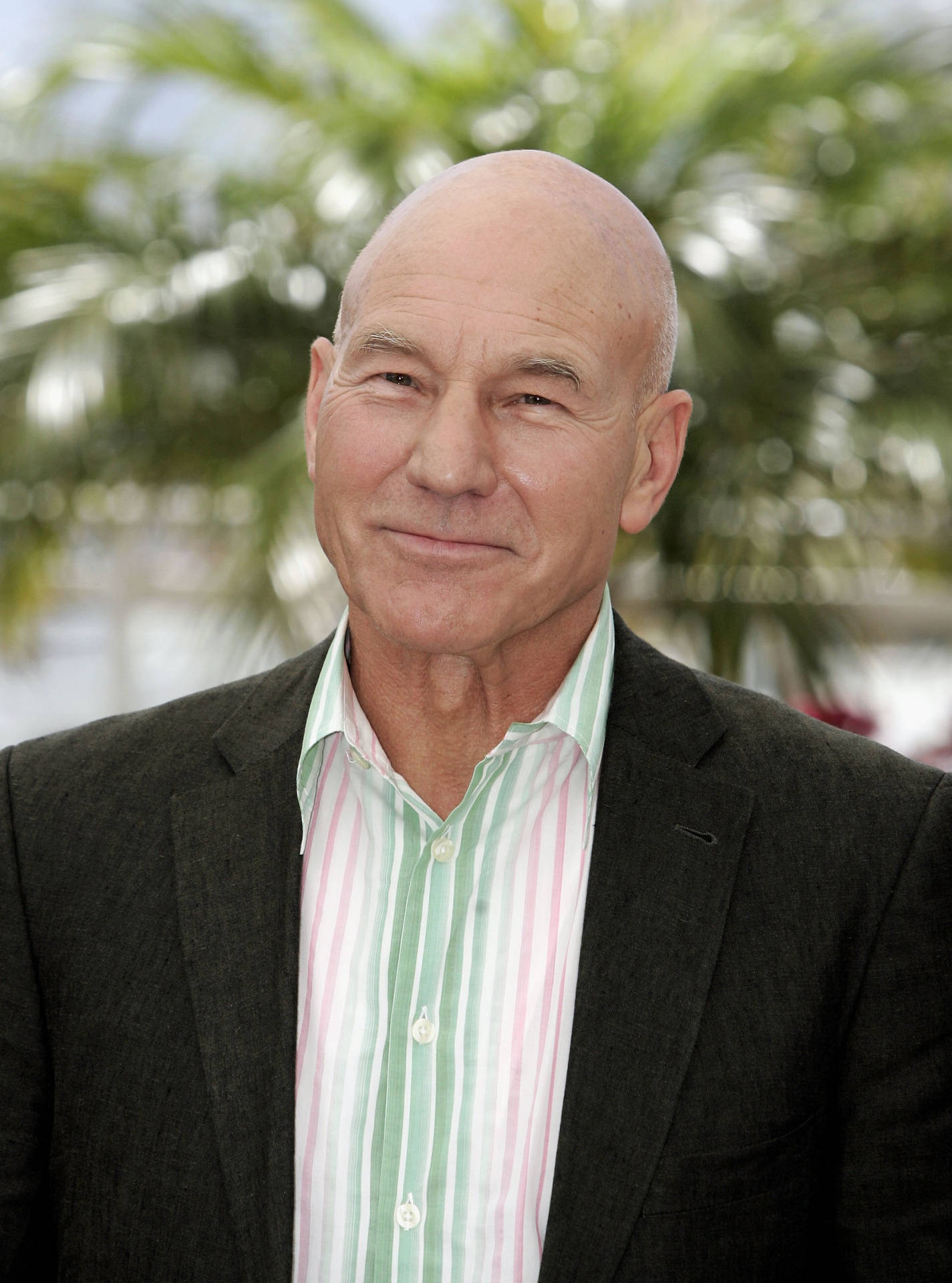 Handsome Patrick Stewart Background