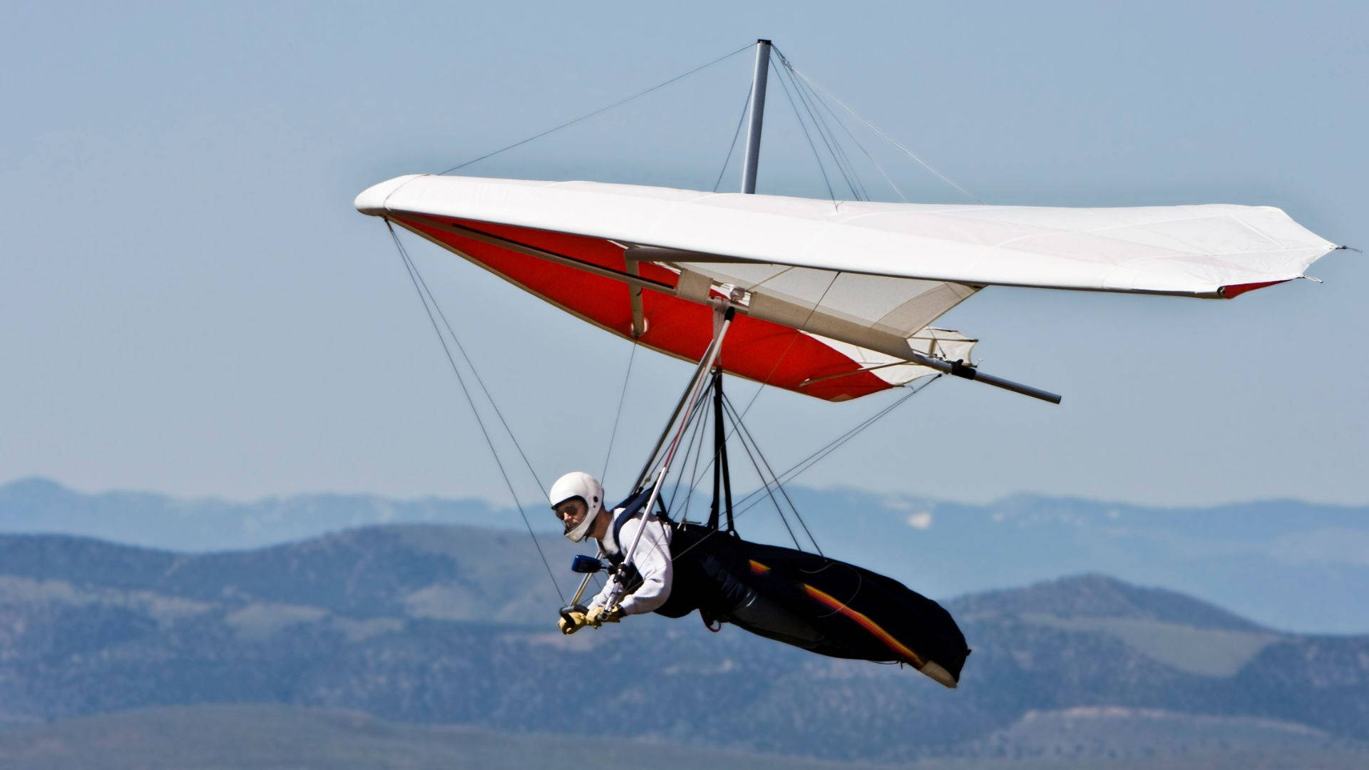 Hang Gliding High Air Mountains