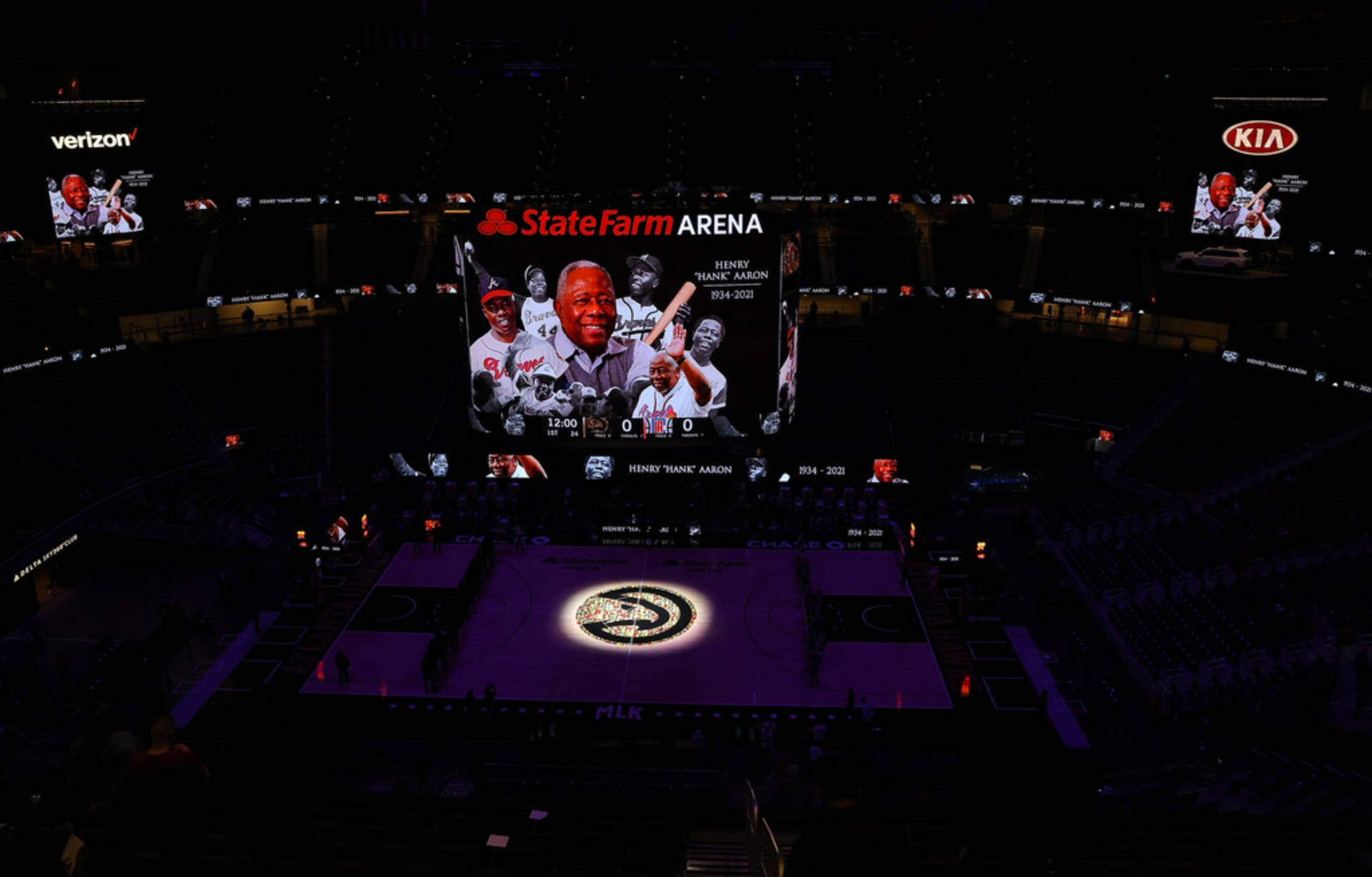 Hank Aaron Arena Tribute Background
