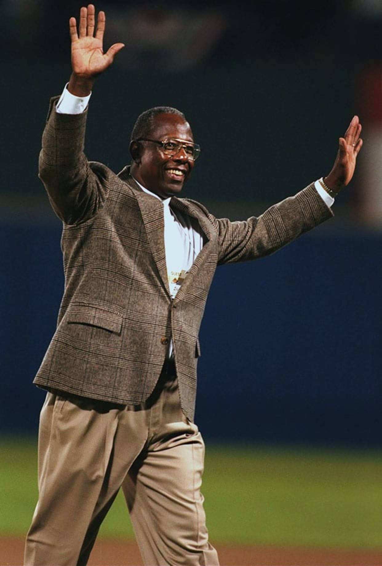 Hank Aaron Waving Hands