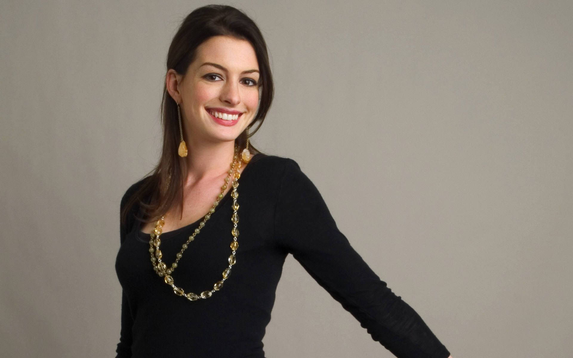 Happy Anne Hathaway Background