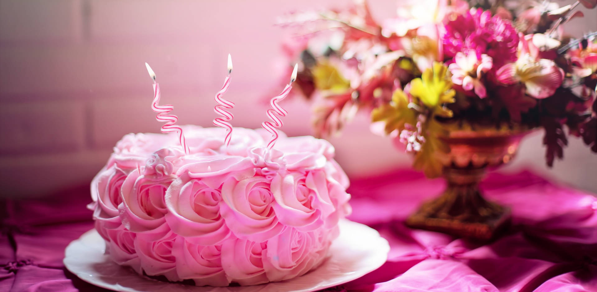 Happy Birthday Flower Cake Background