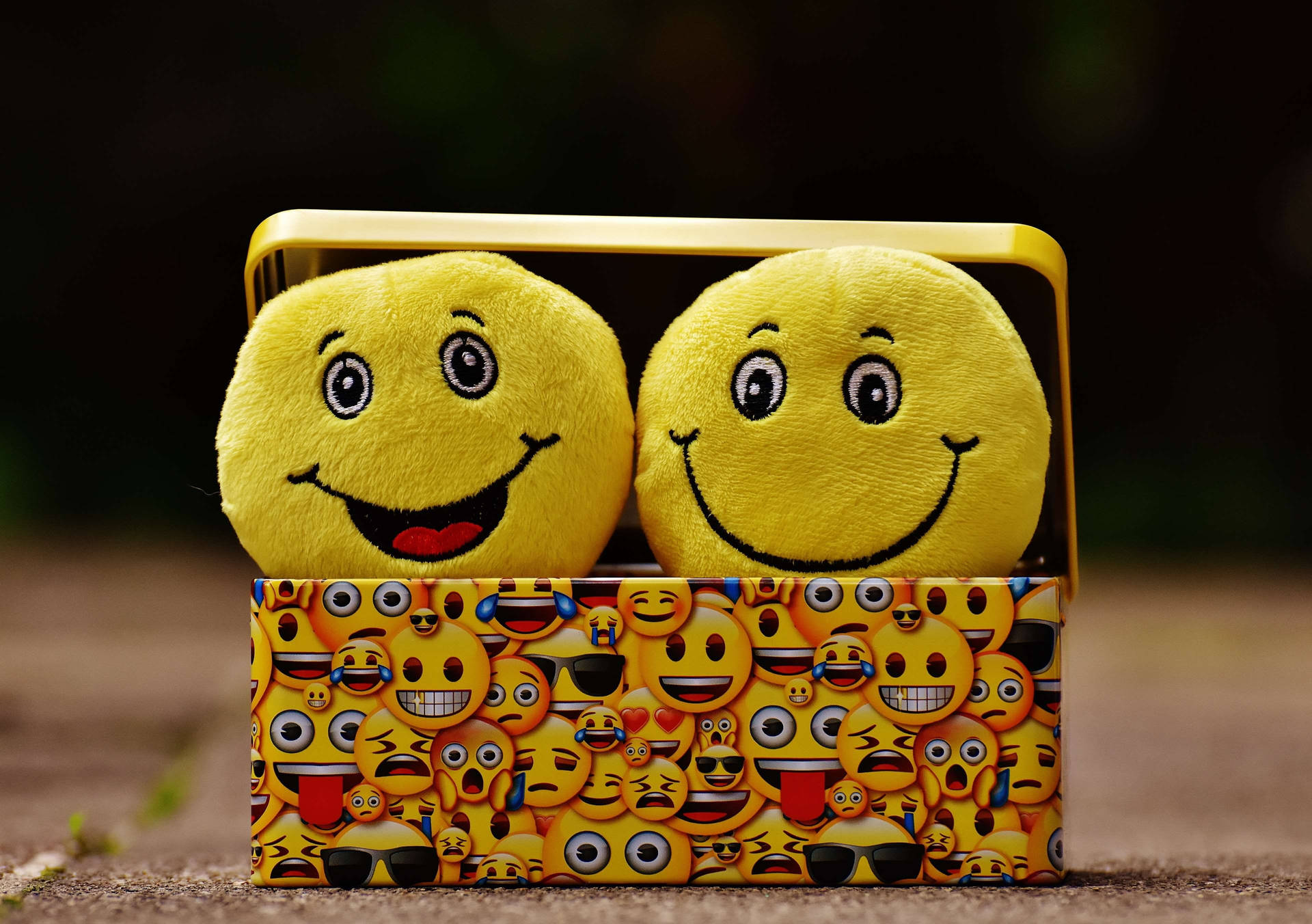 Happy Emoji In A Tin Can Background