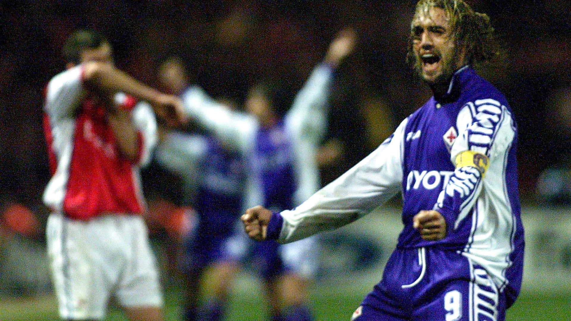 Happy Footballer Gabriel Batistuta Celebrating Background