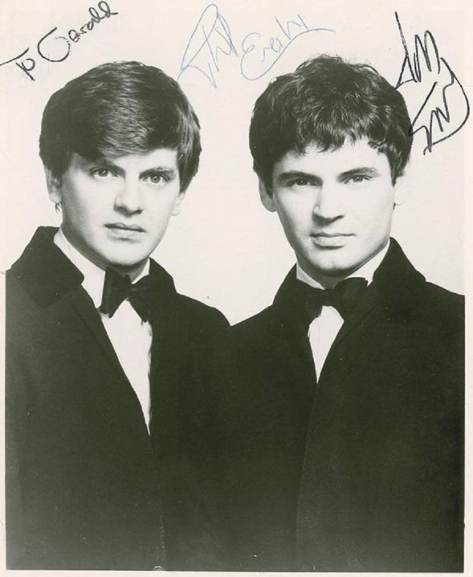 Harmony Icons - The Everly Brothers Background