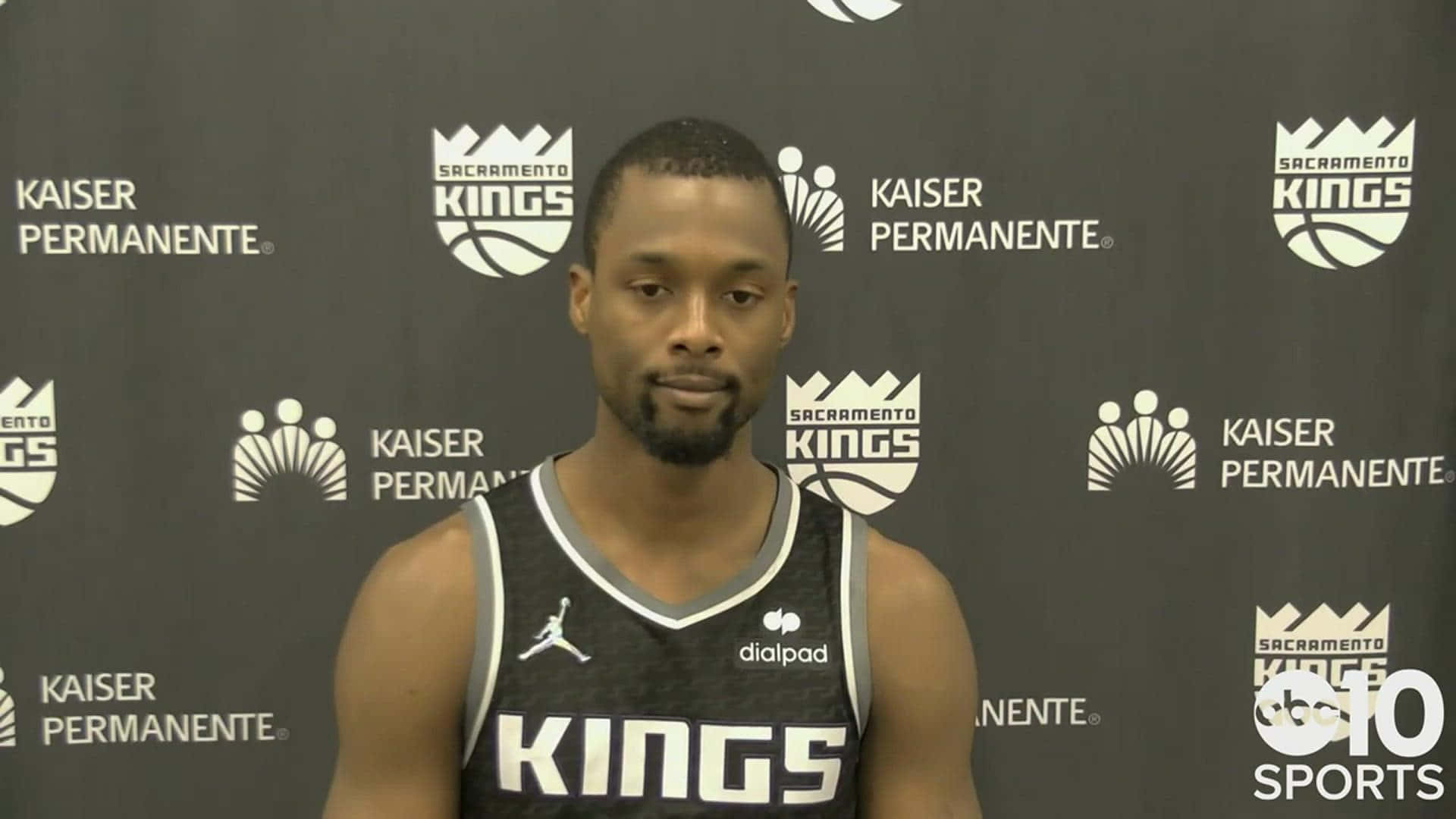 Harrison Barnes Post Game Interview Background