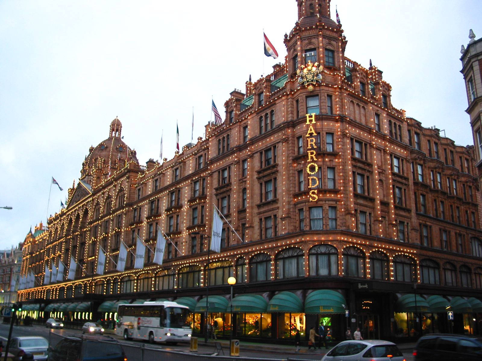 Harrods Clear Sky Background