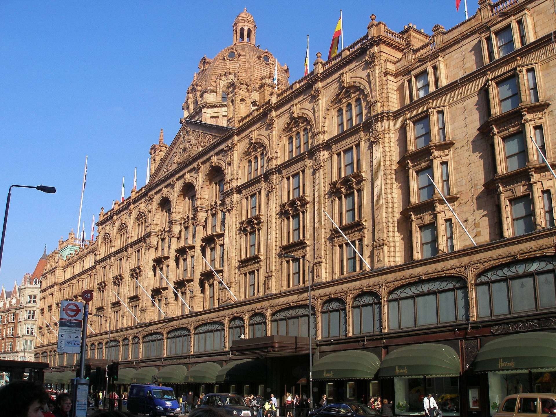 Harrods Daytime Sky Background