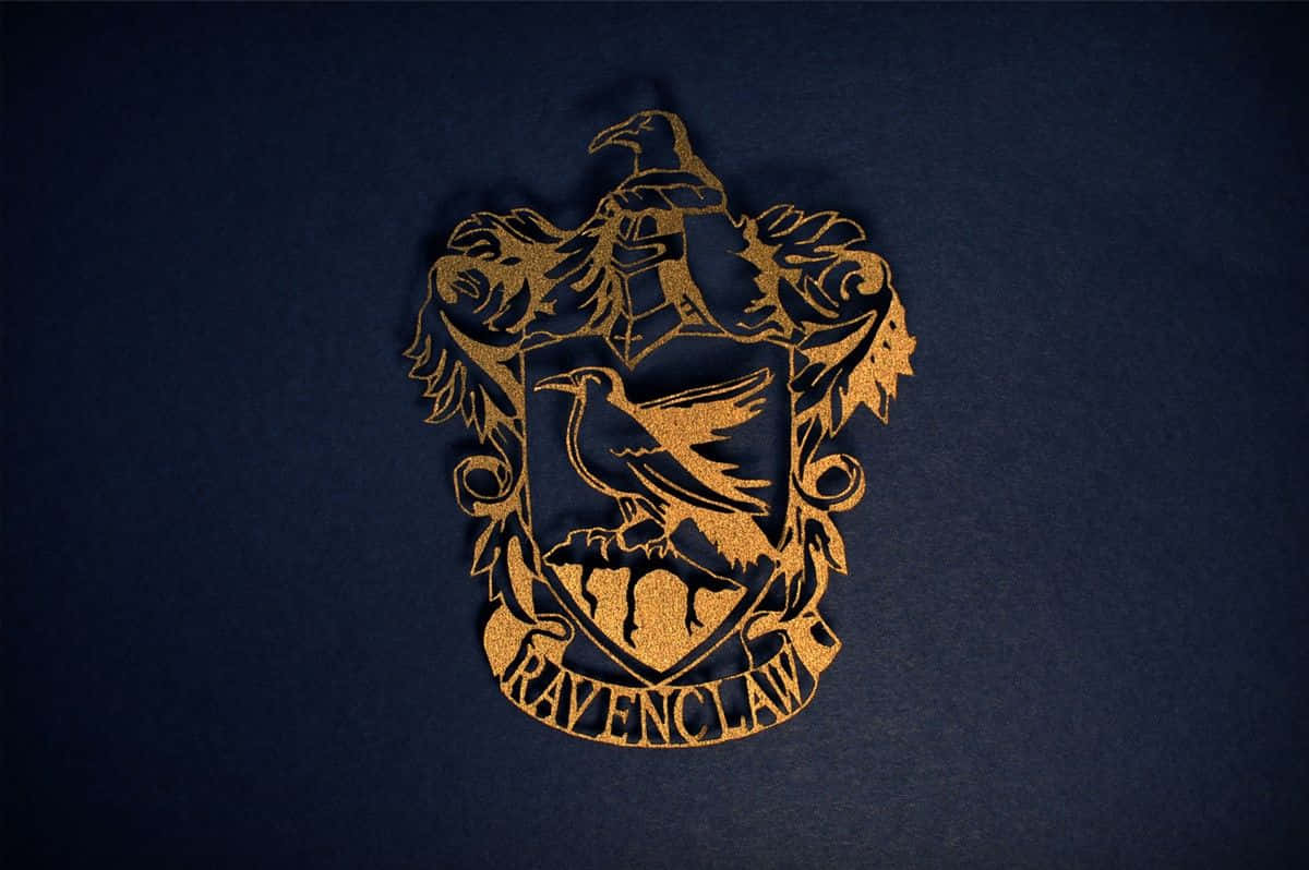 Harry Potter Crest Wood Cut Background