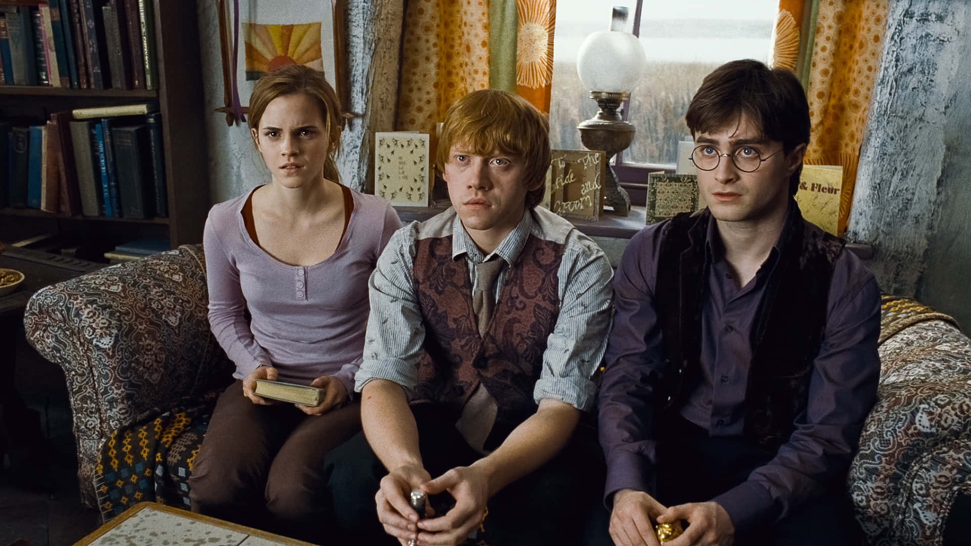 Harry Potter Landscape Ron Hermione Couch Background