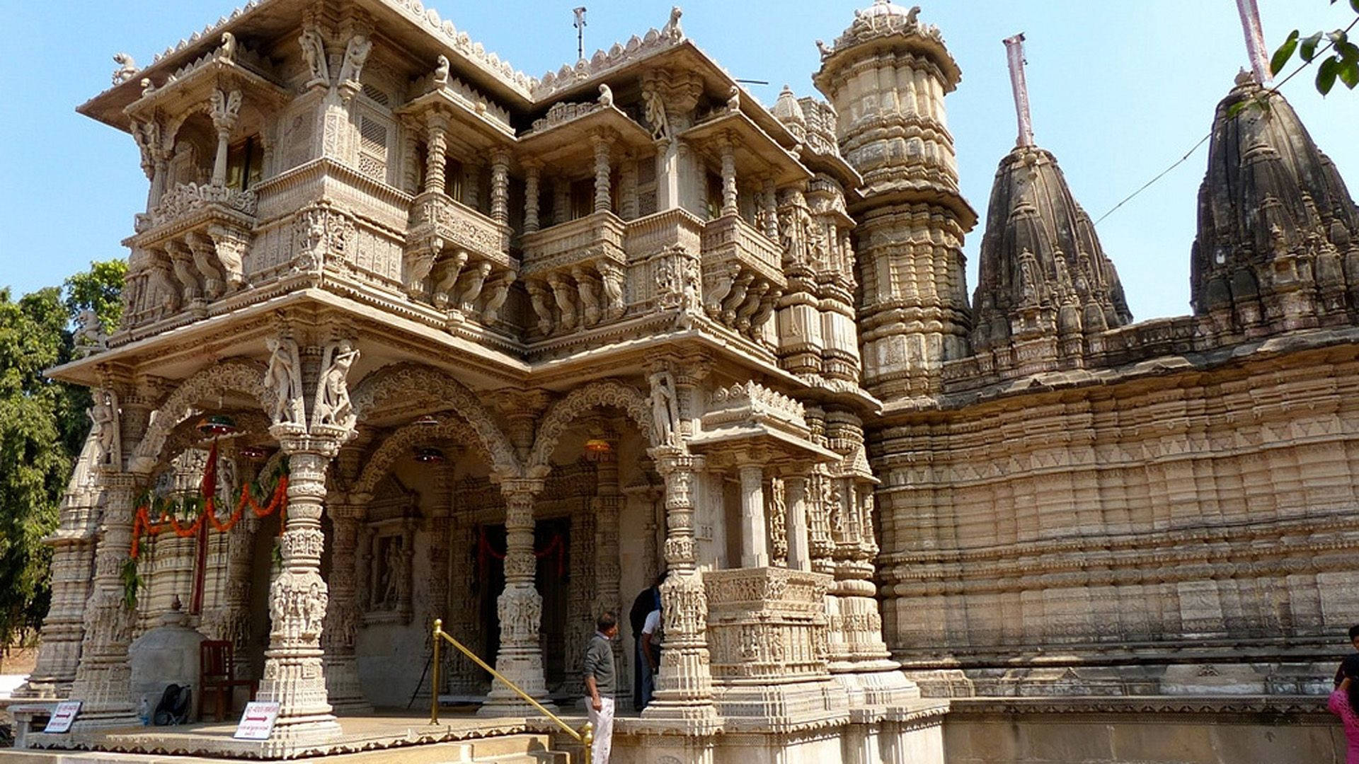 Hathisingh Jain Temple Ahmedabad Background