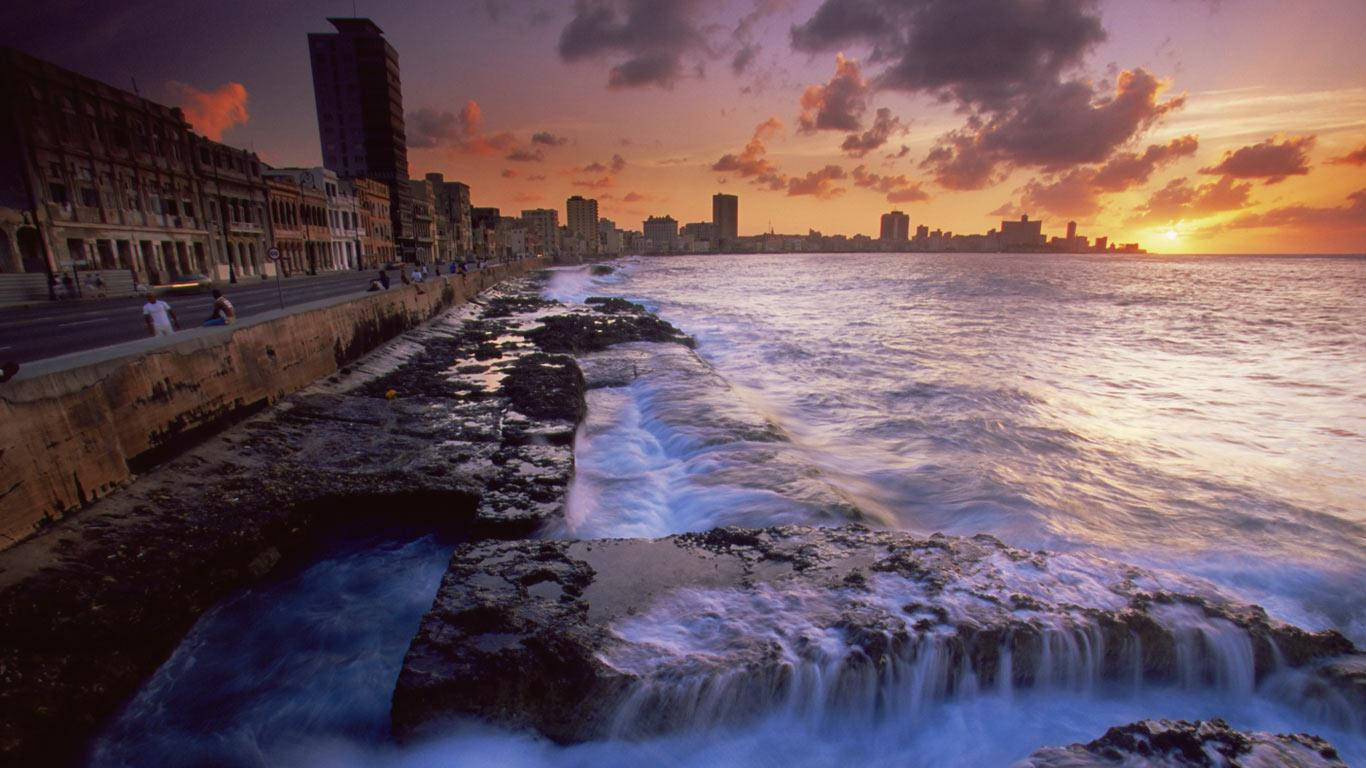 Havana Breakwater Sunset Background