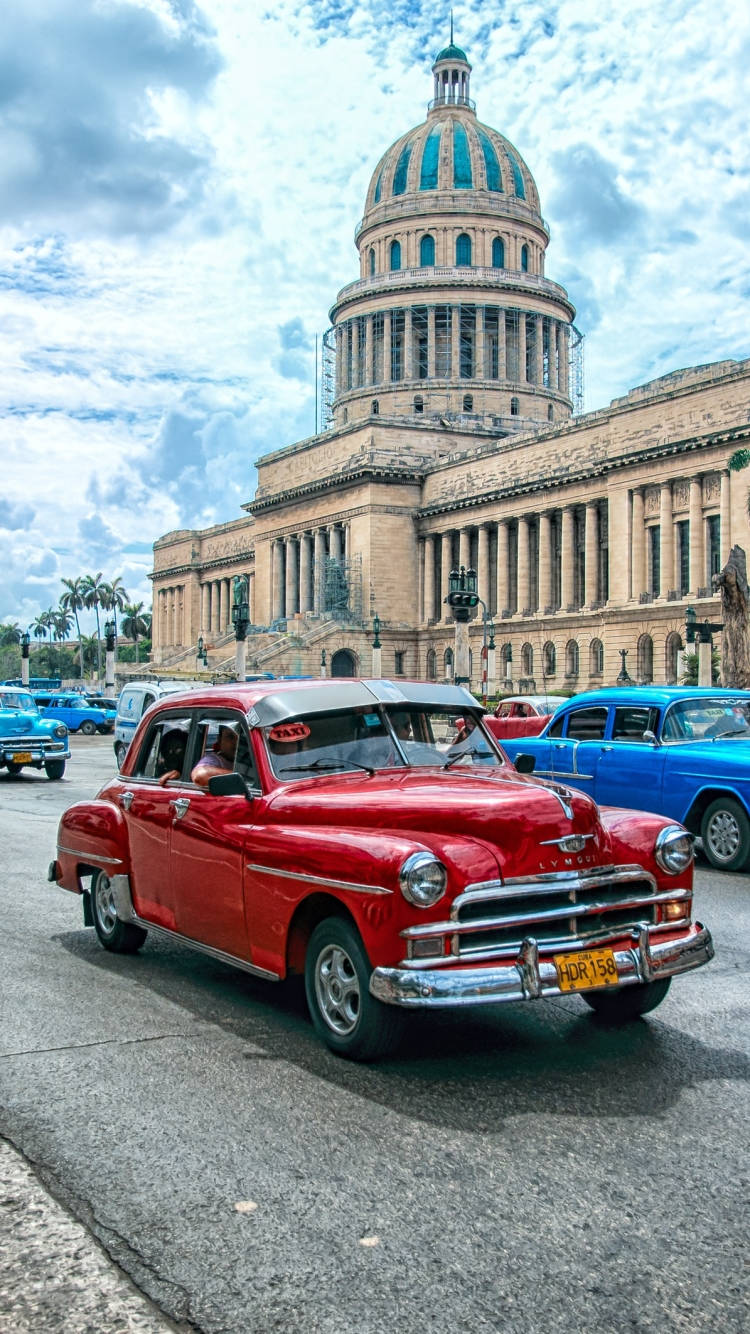 Havana Capitolio Red Yank Tank Background