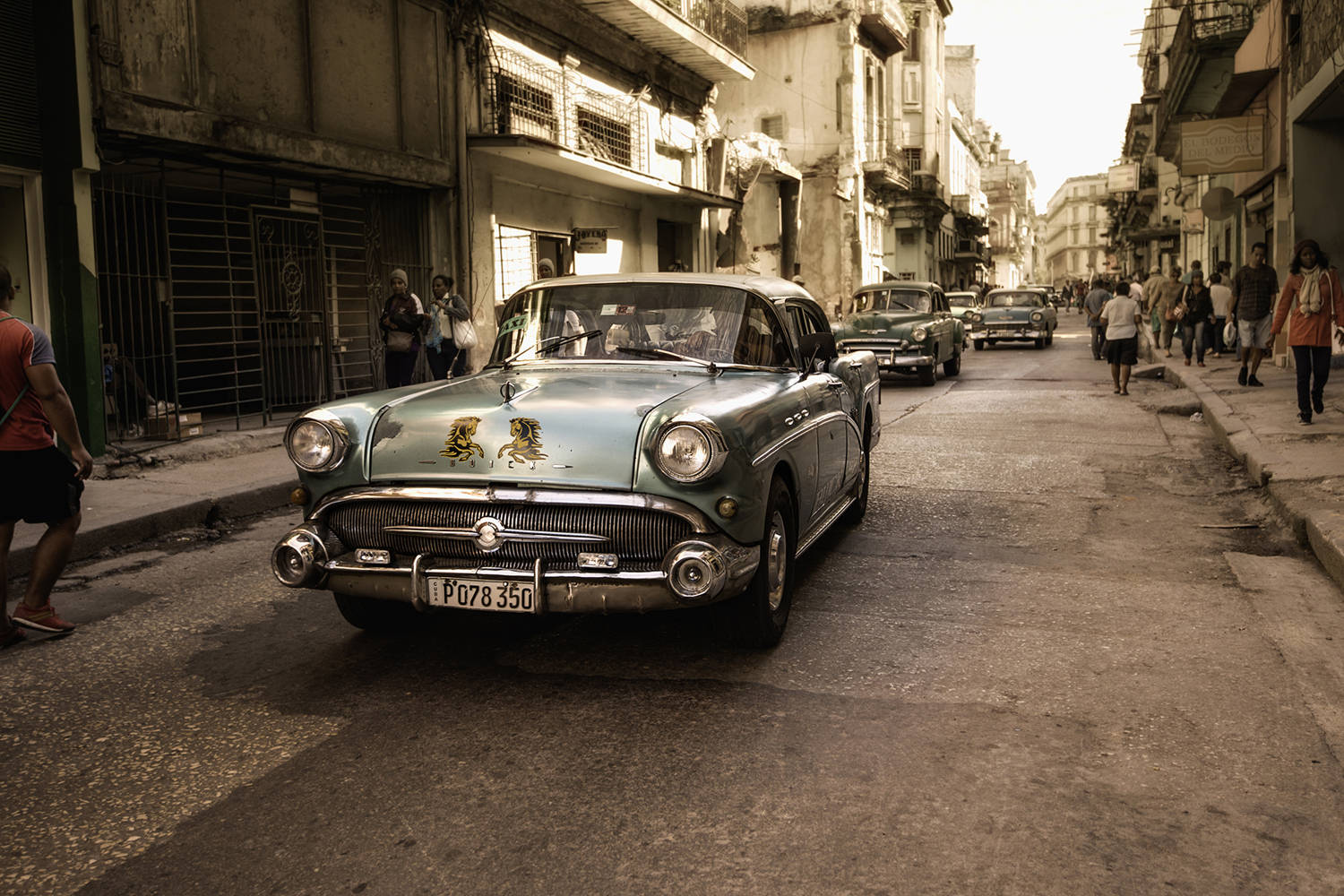 Havana Classic Cars Road Background