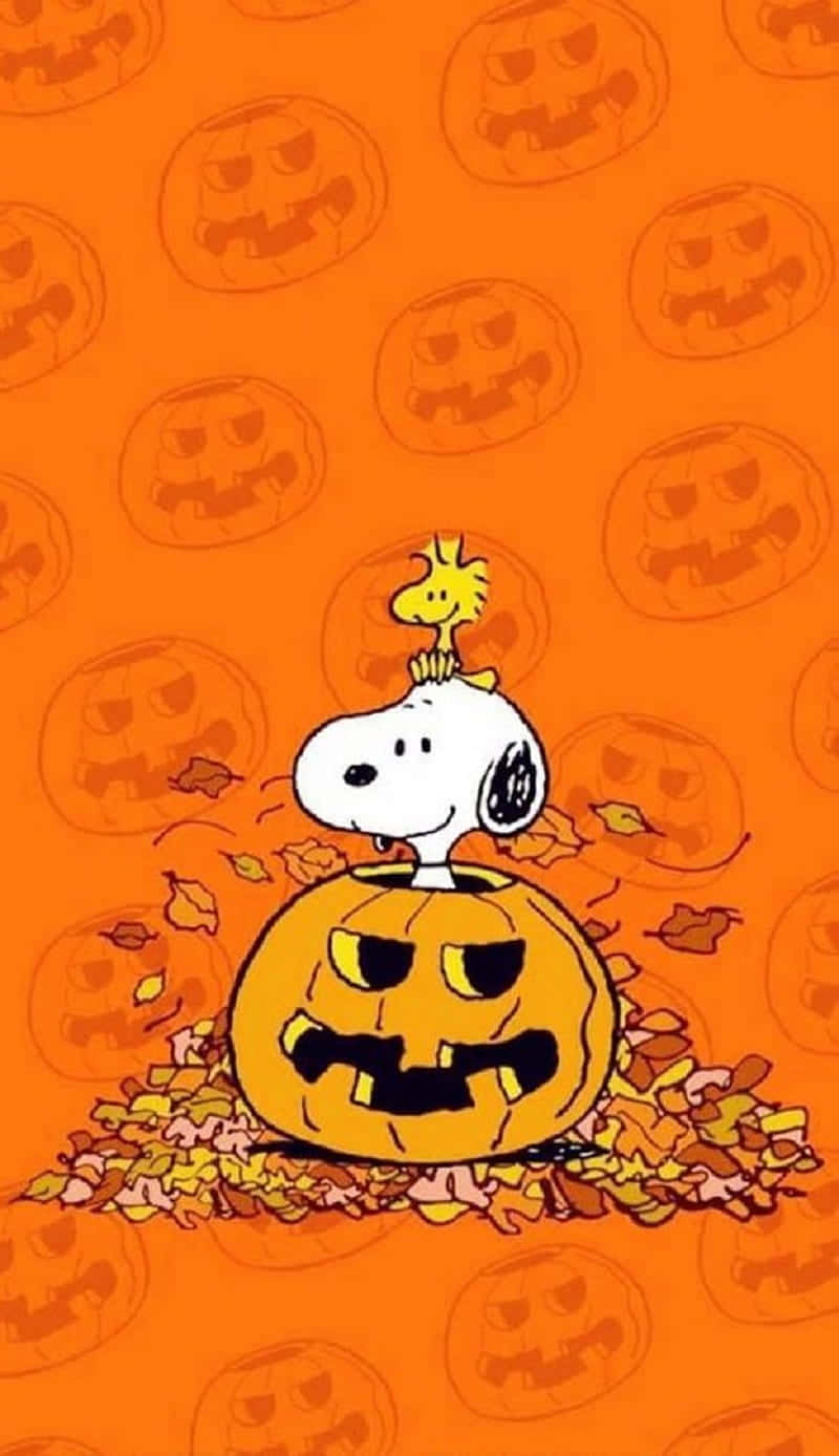 Have A Fun Autumn Adventure With Snoopy Background