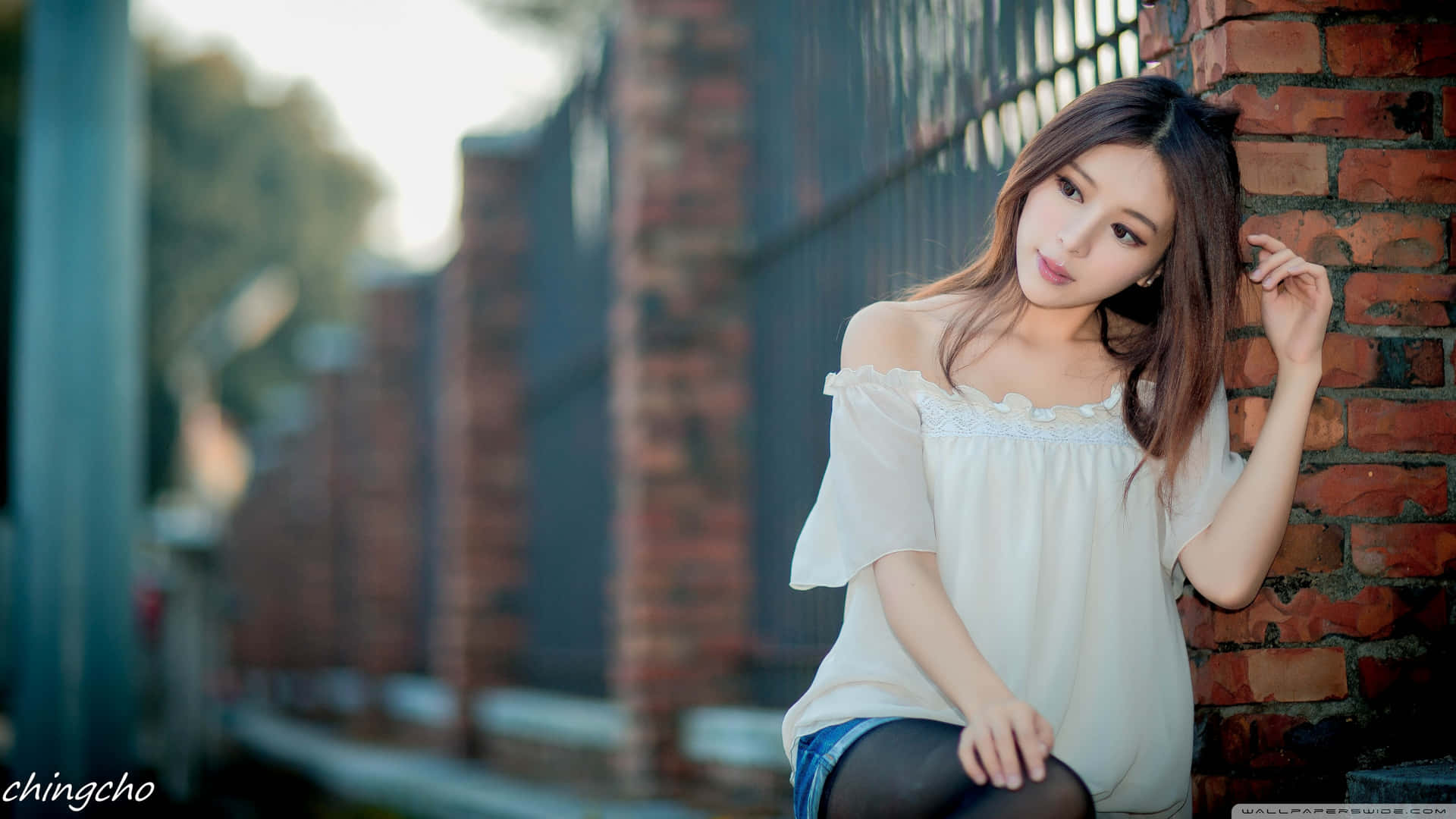 Have Fun With This Beautiful Desktop Wallpaper Of A Cute Girl. Background