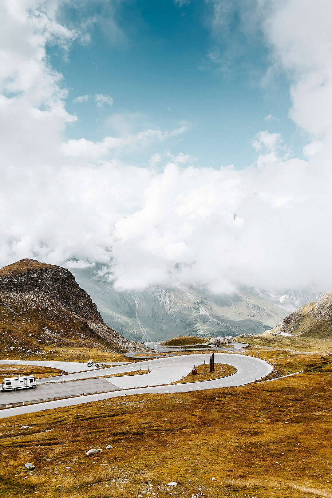 Hd Landscape Zigzag Turns On Grossglockner