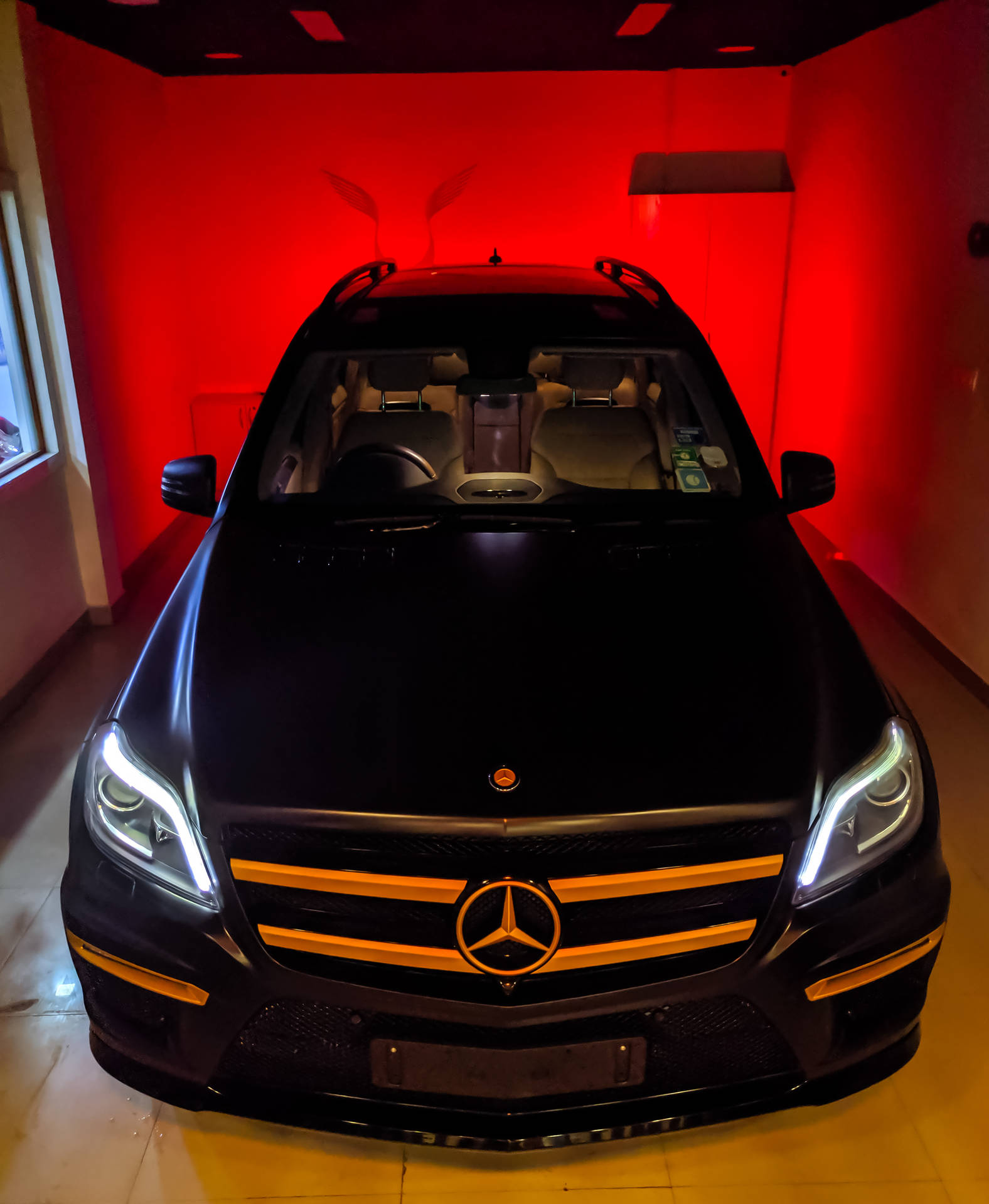 Hd Mercedes In Black Paint Background