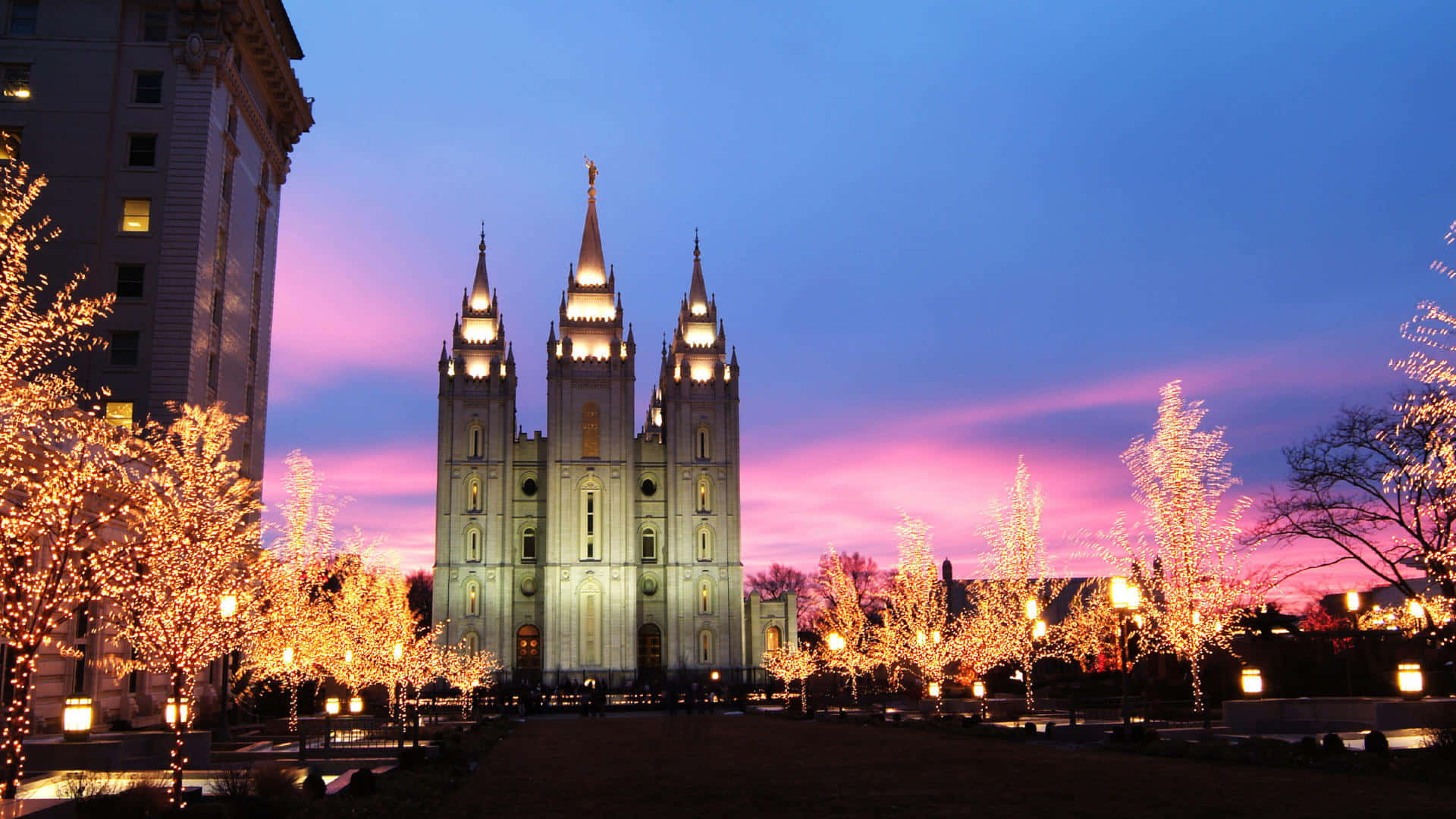 Hd Mormon Temple In Salt Lake City Background