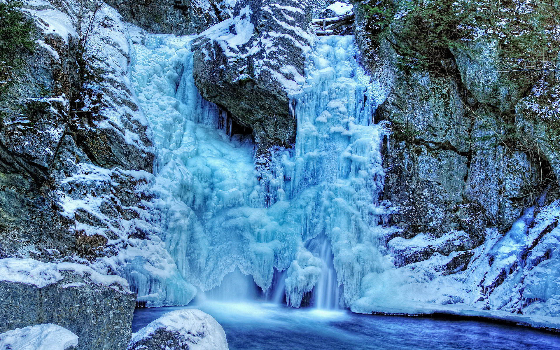 Hd Water In Winter Background