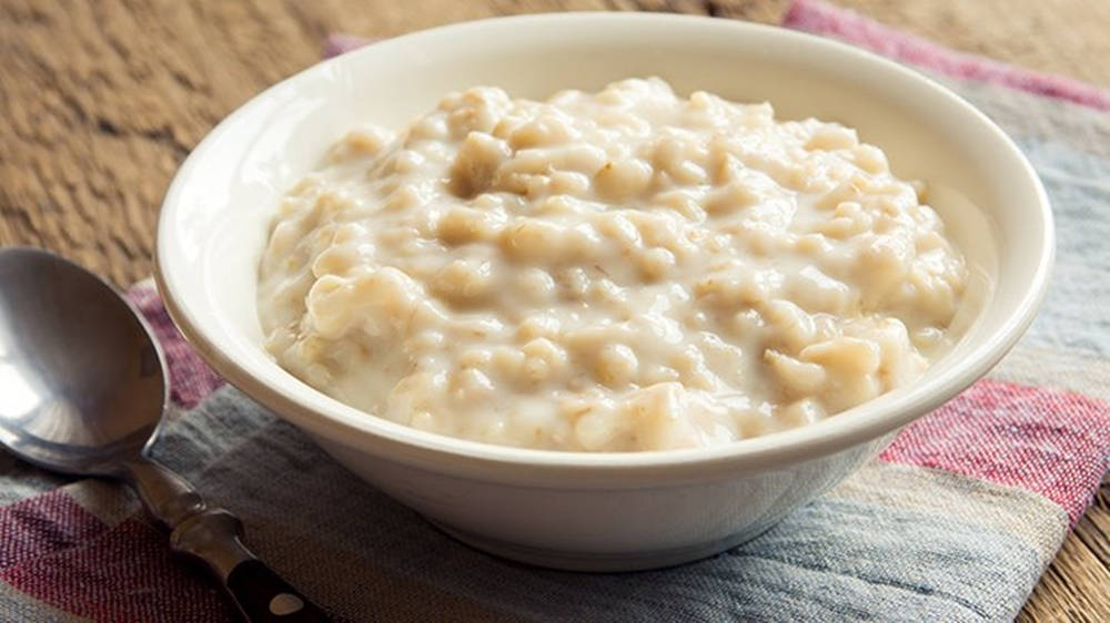 Healthy Bowl Of Oatmeal Background