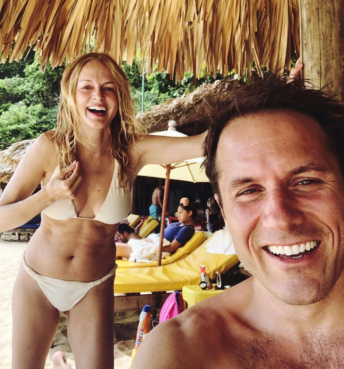 Heather Graham Beach Outing Selfie Photo Background