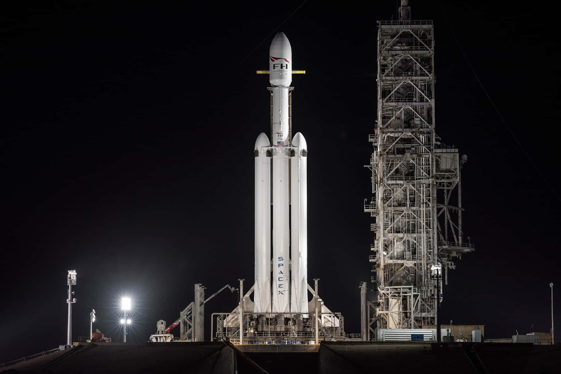 Heavy Space Rocket [wallpaper] Background
