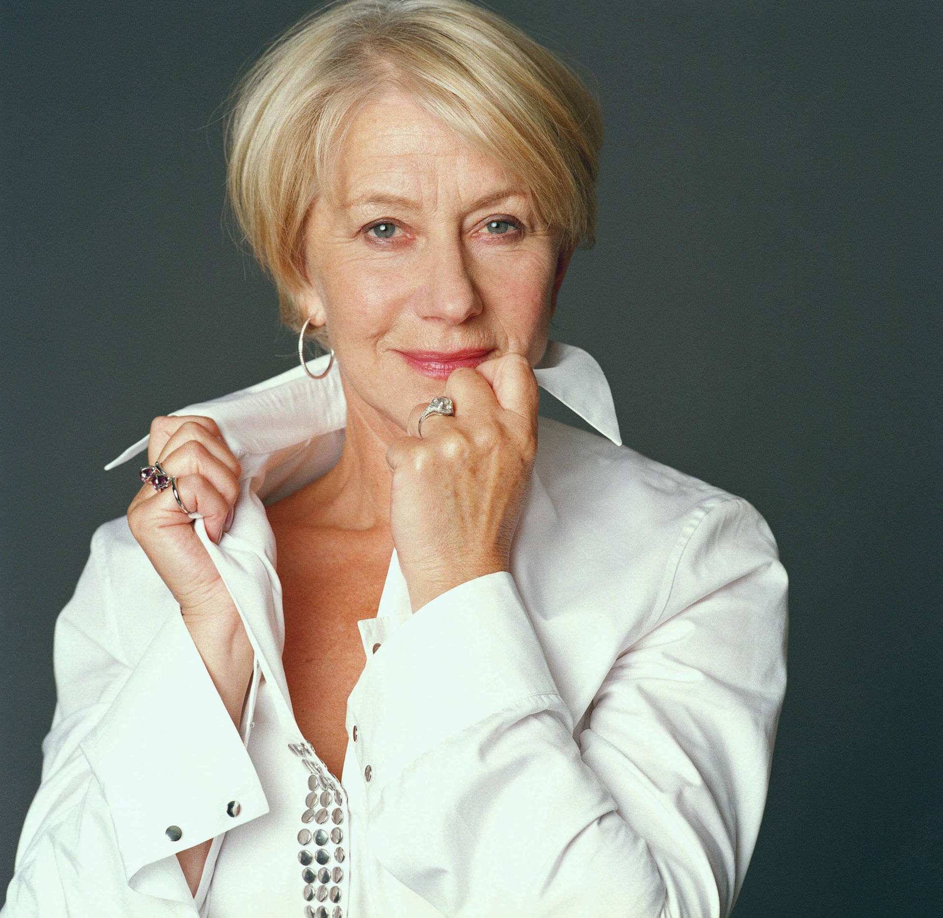 Helen Mirren Celebrity Studio Poses Background