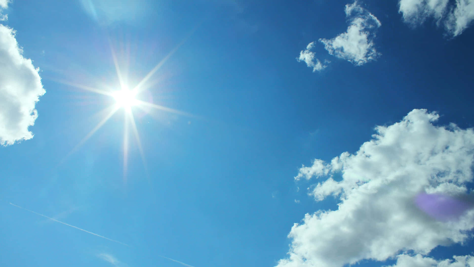 Hi Res Sky With The Bright Sun