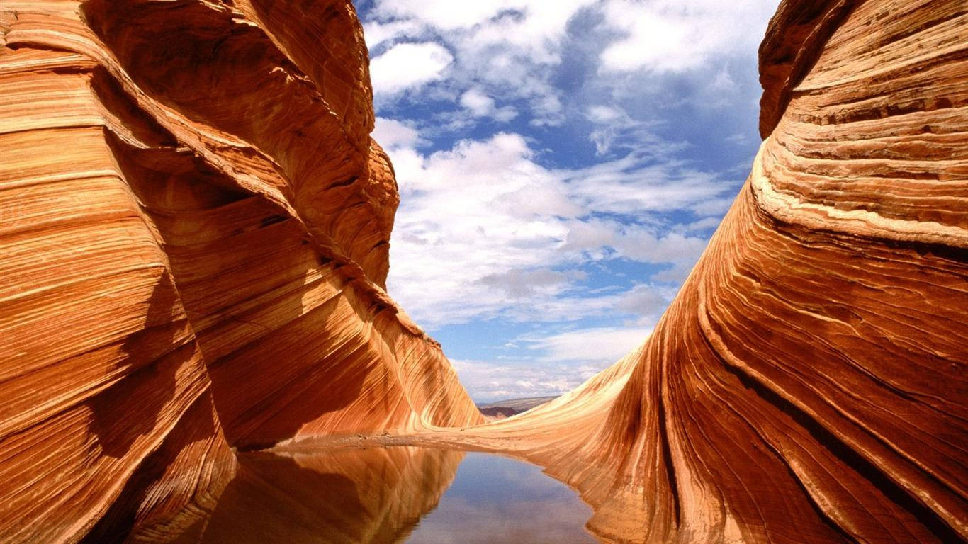 Hidden Pool Plateau Red Rock Formations Background