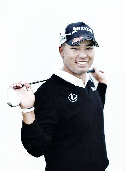 Hideki Matsuyama Cute Pose Background