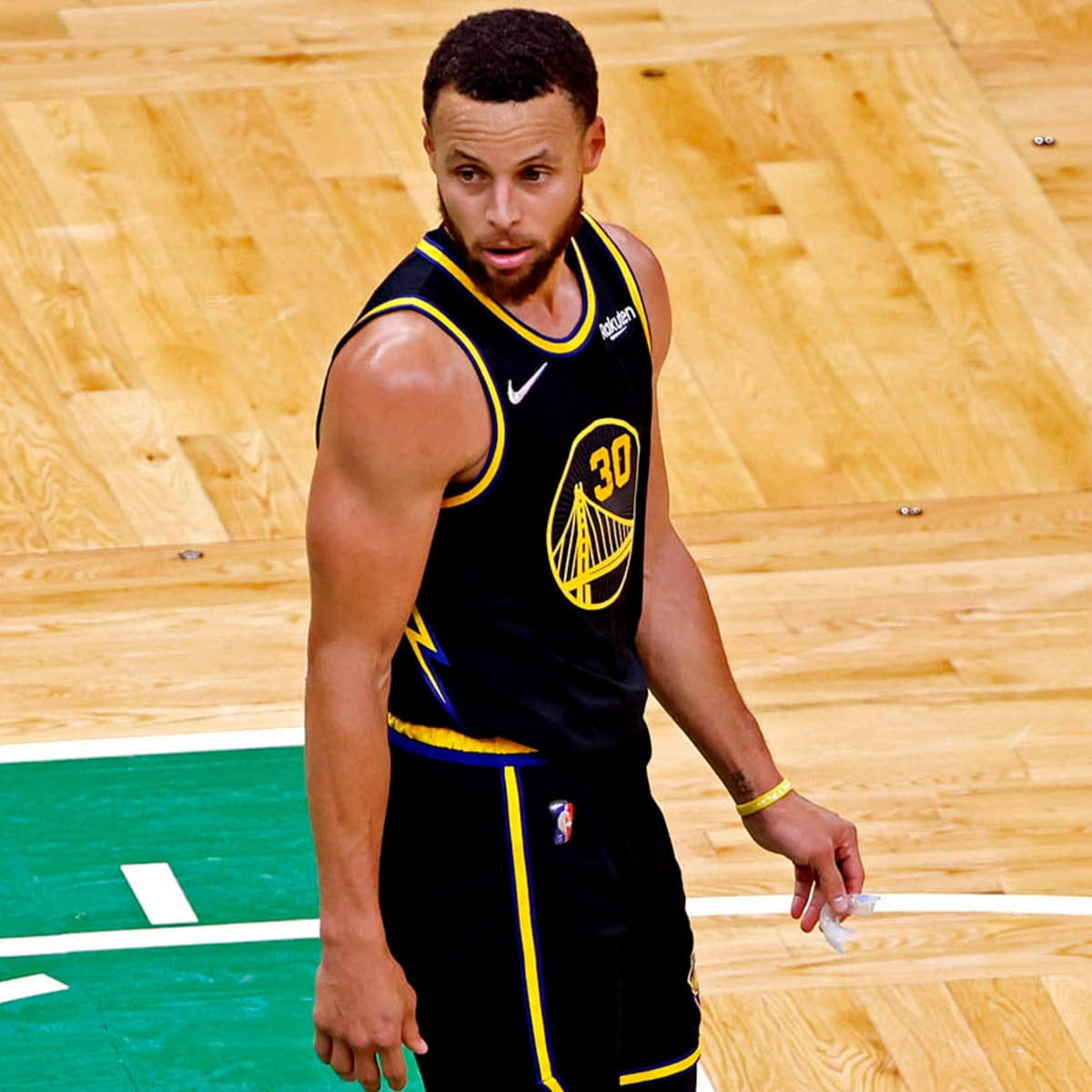High-angle Shot Of Steph Curry At Court Background