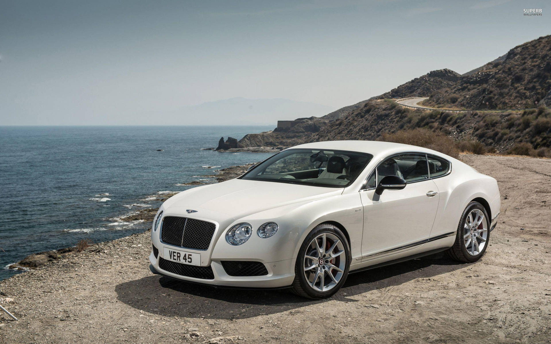 High-end Luxury - Seaside Bentley Continental Gt Background