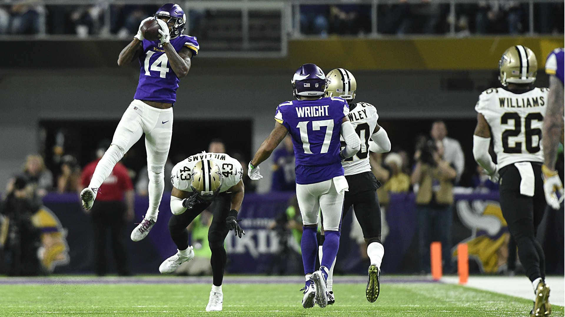 High Flying Catch Football Game Background
