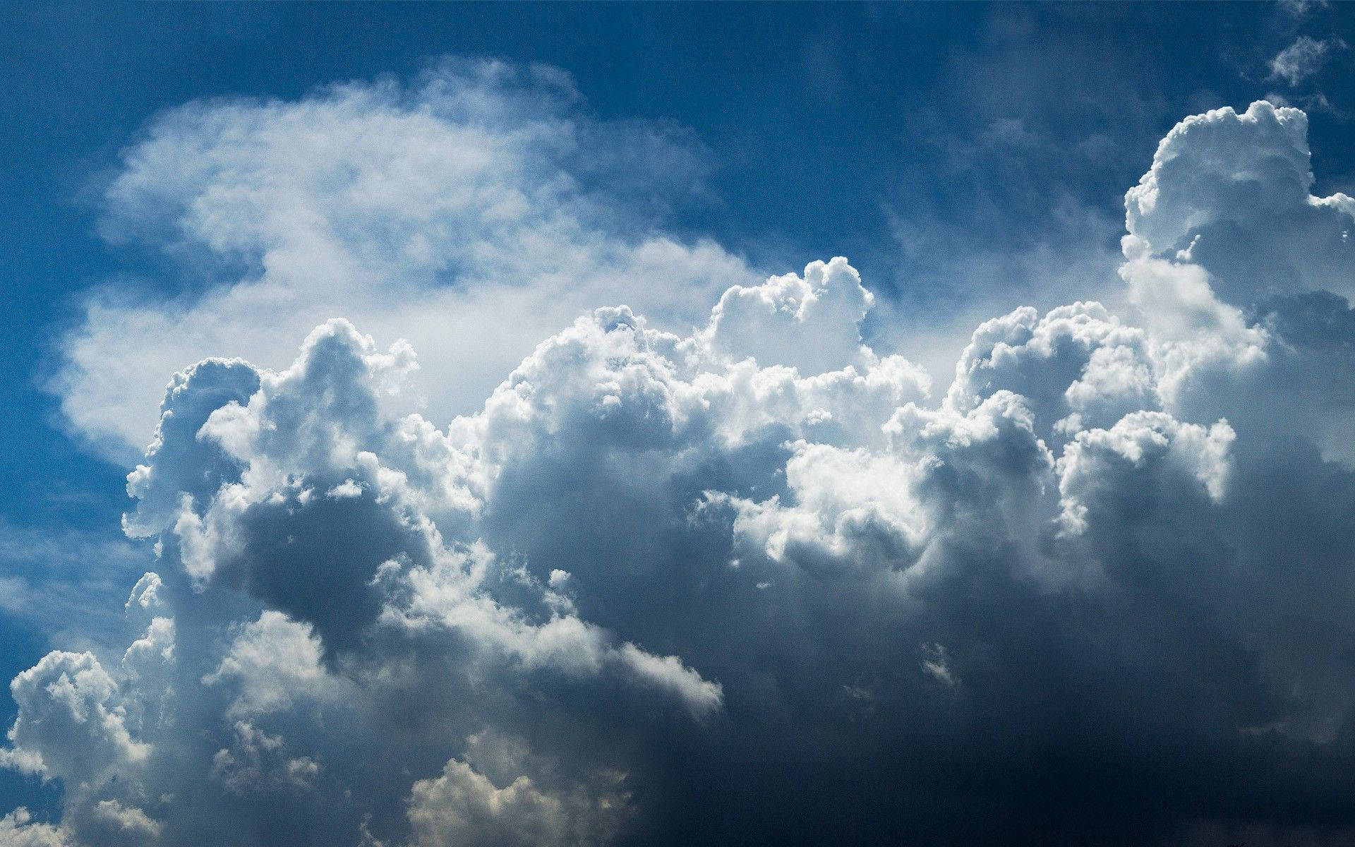 High Quality Cloud Background