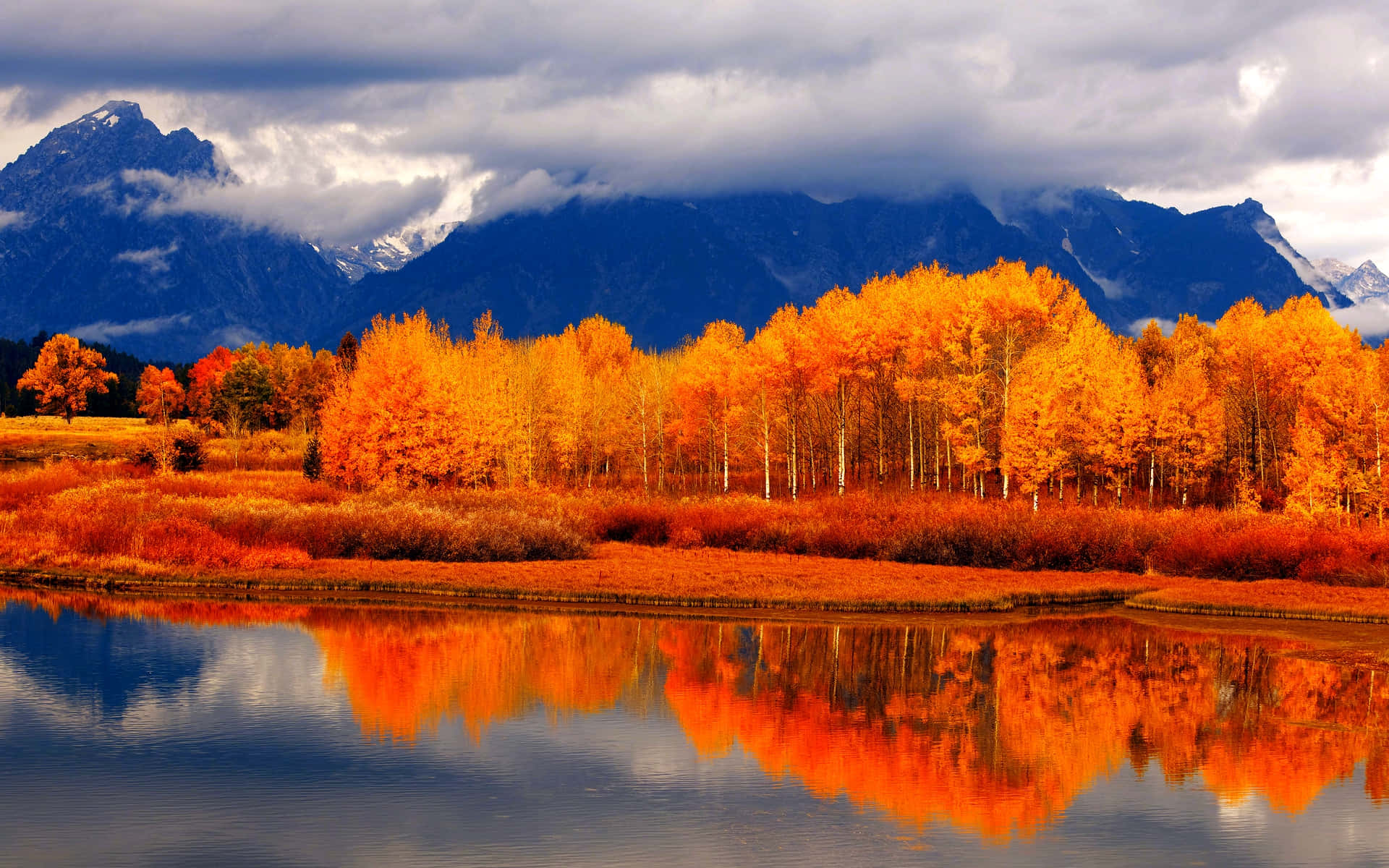 High Resolution Fall Mountain Clouds