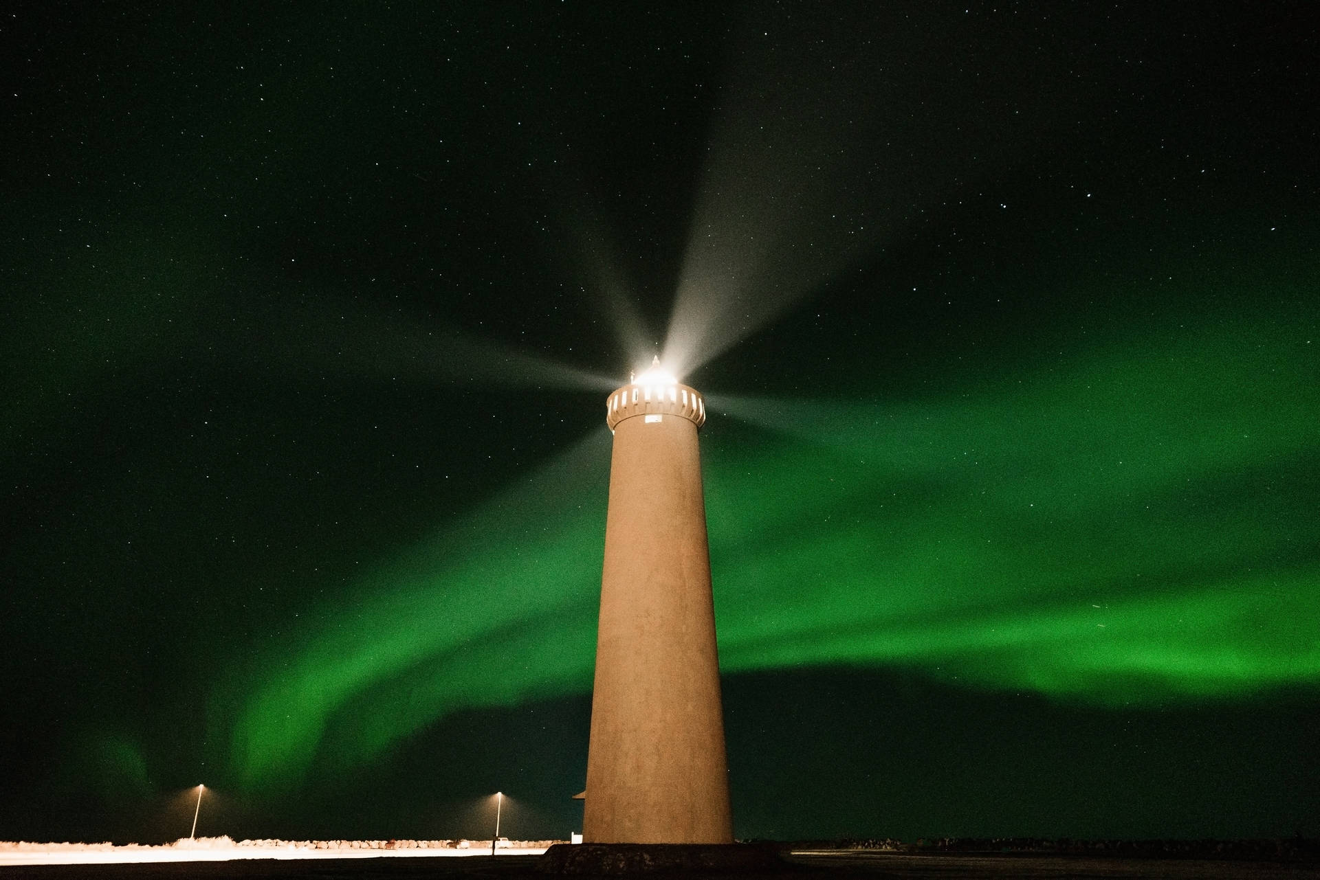 High Resolution Star And Northern Lights