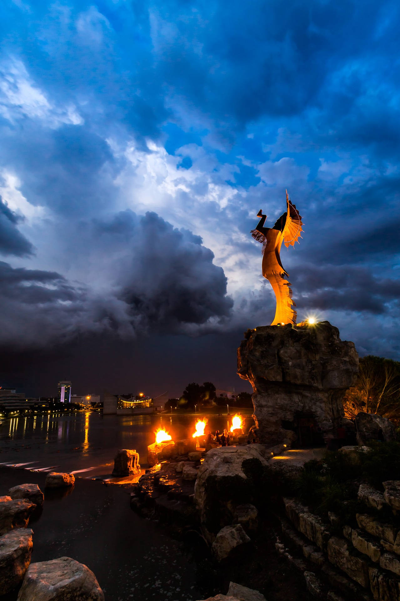 Highlights Of Wichita's Keeper Of The Plains Background