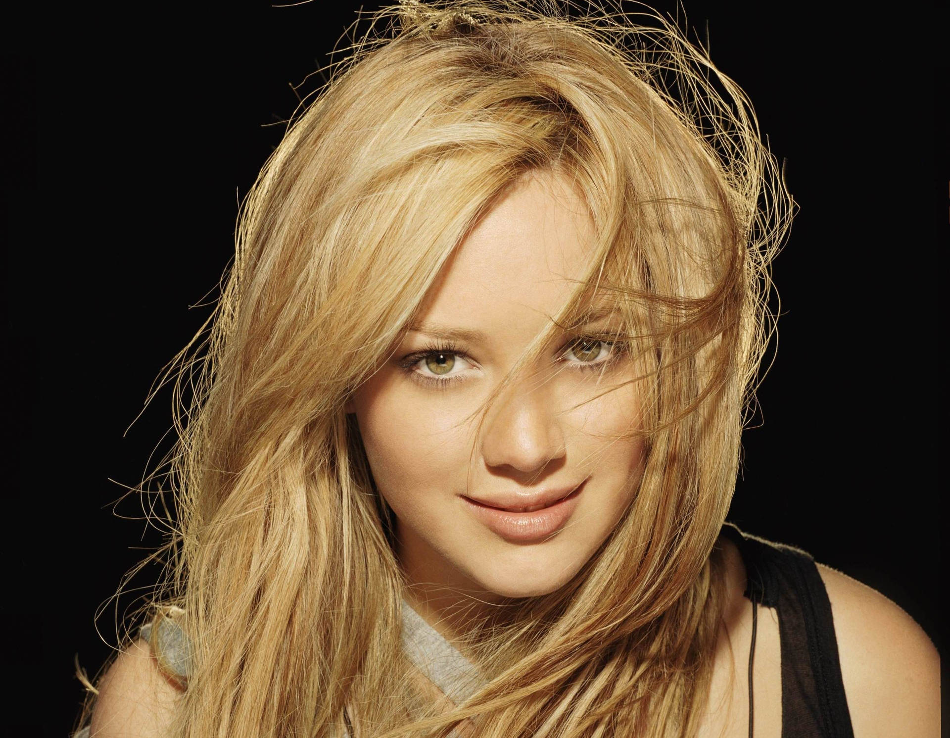 Hilary Duff With Black Backdrop Background
