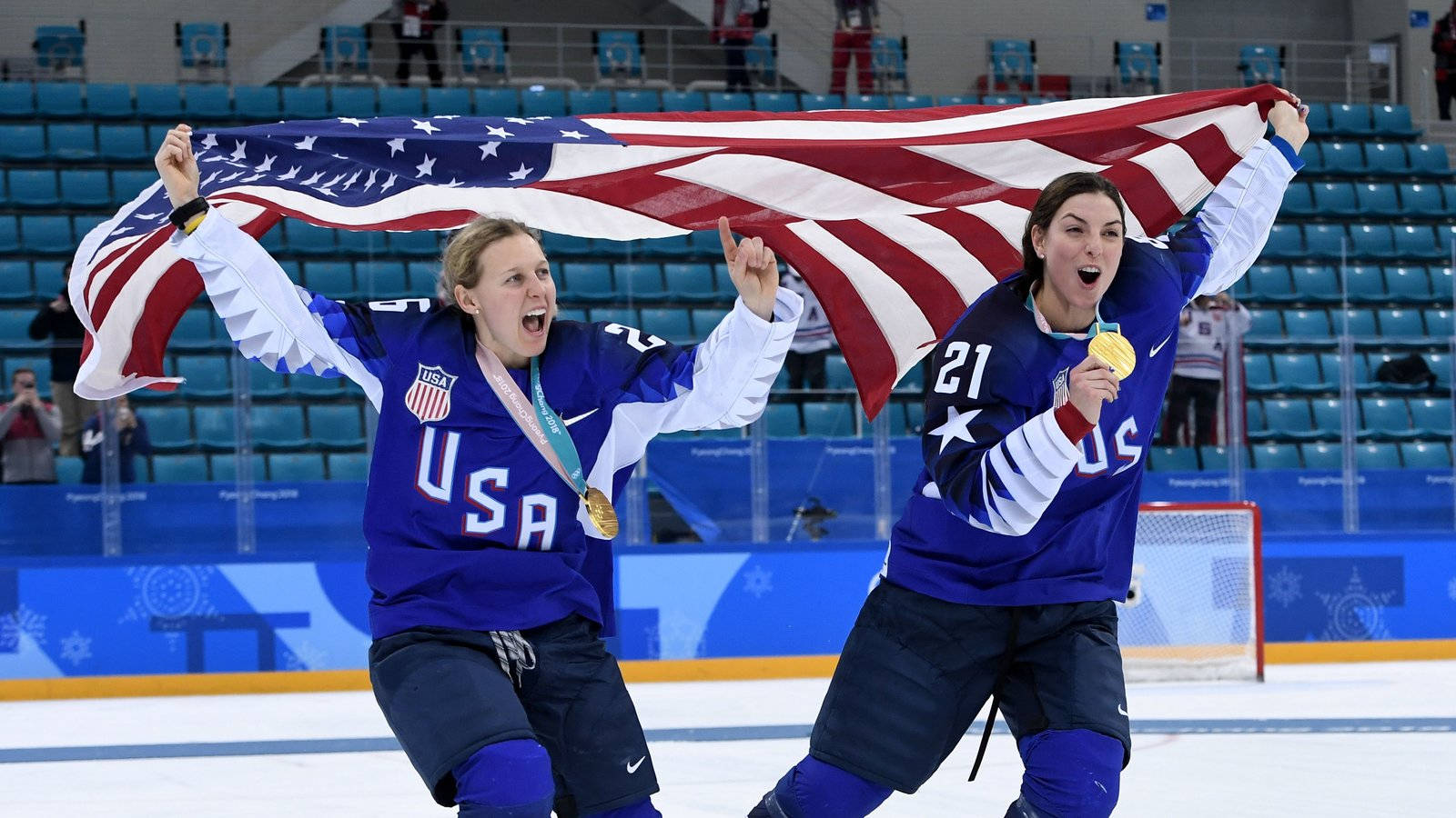 Hilary Knight Kendall Coyne 2018 Winter Olympics Background