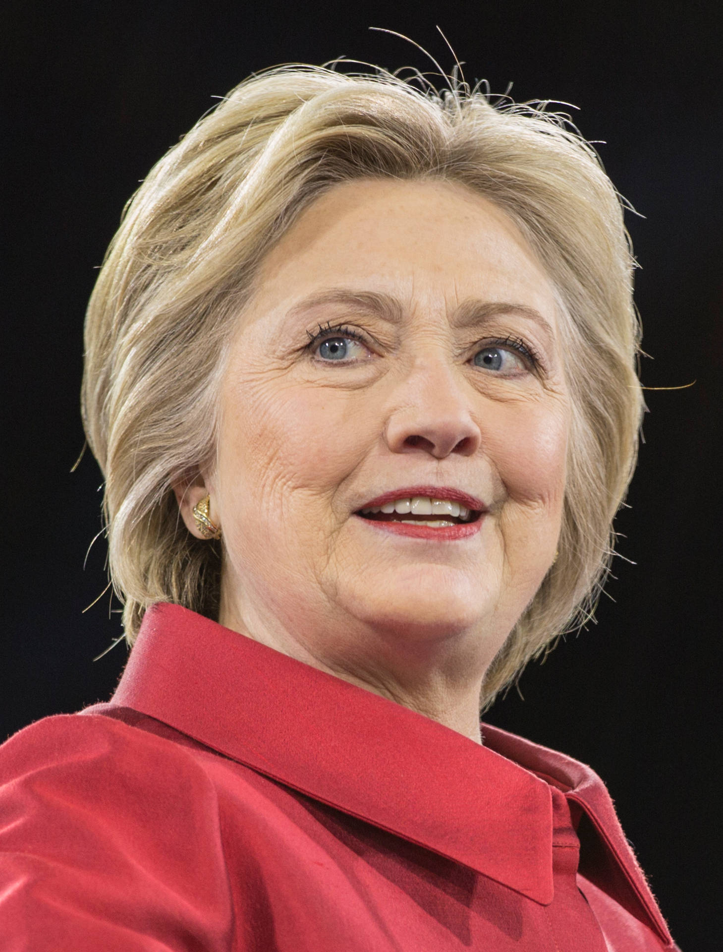 Hillary Clinton Adoring Look Background