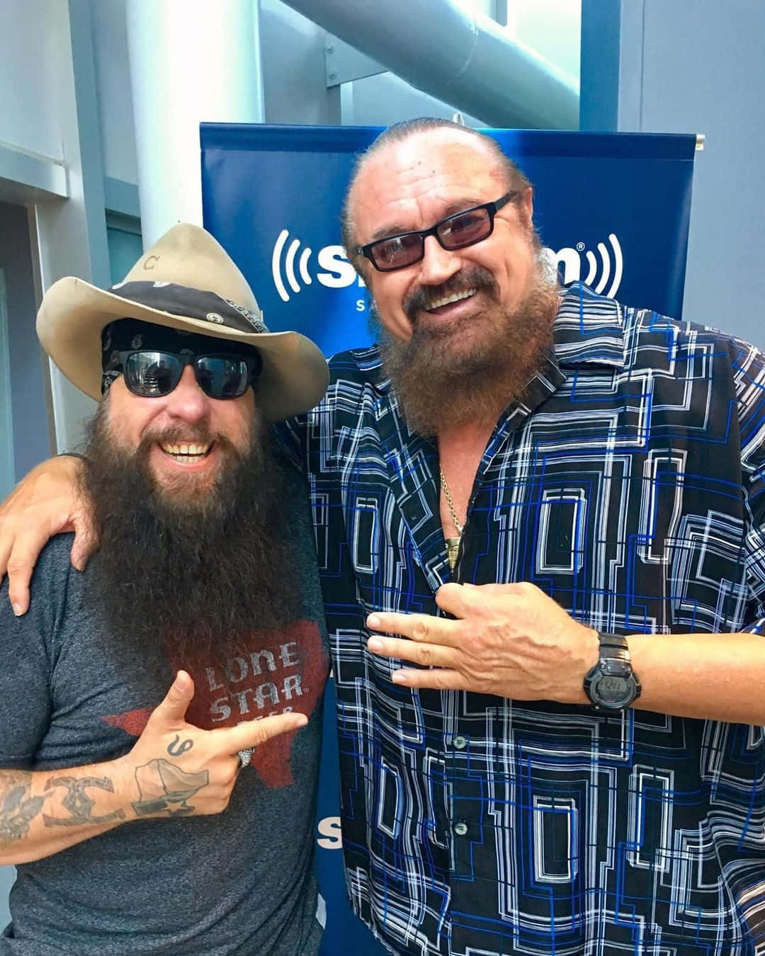 Hillbilly Jimand Fan Smiling Background
