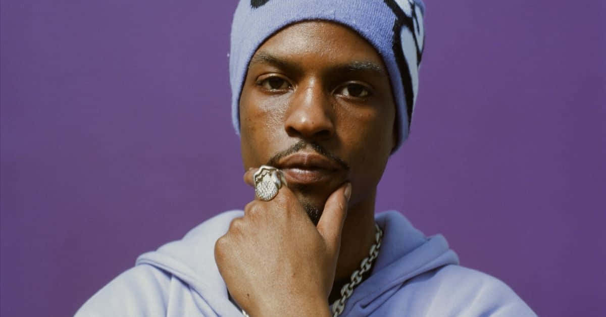 Hip Hop Producer And Rapper Pierre Bourne Background