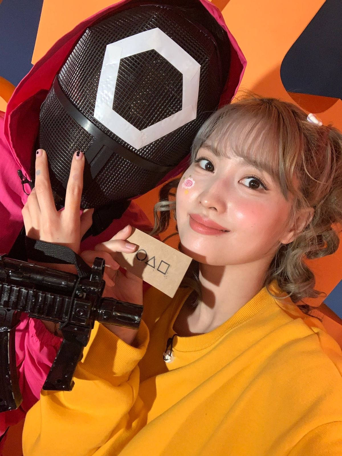 Hirai Momo With Squid Game Character