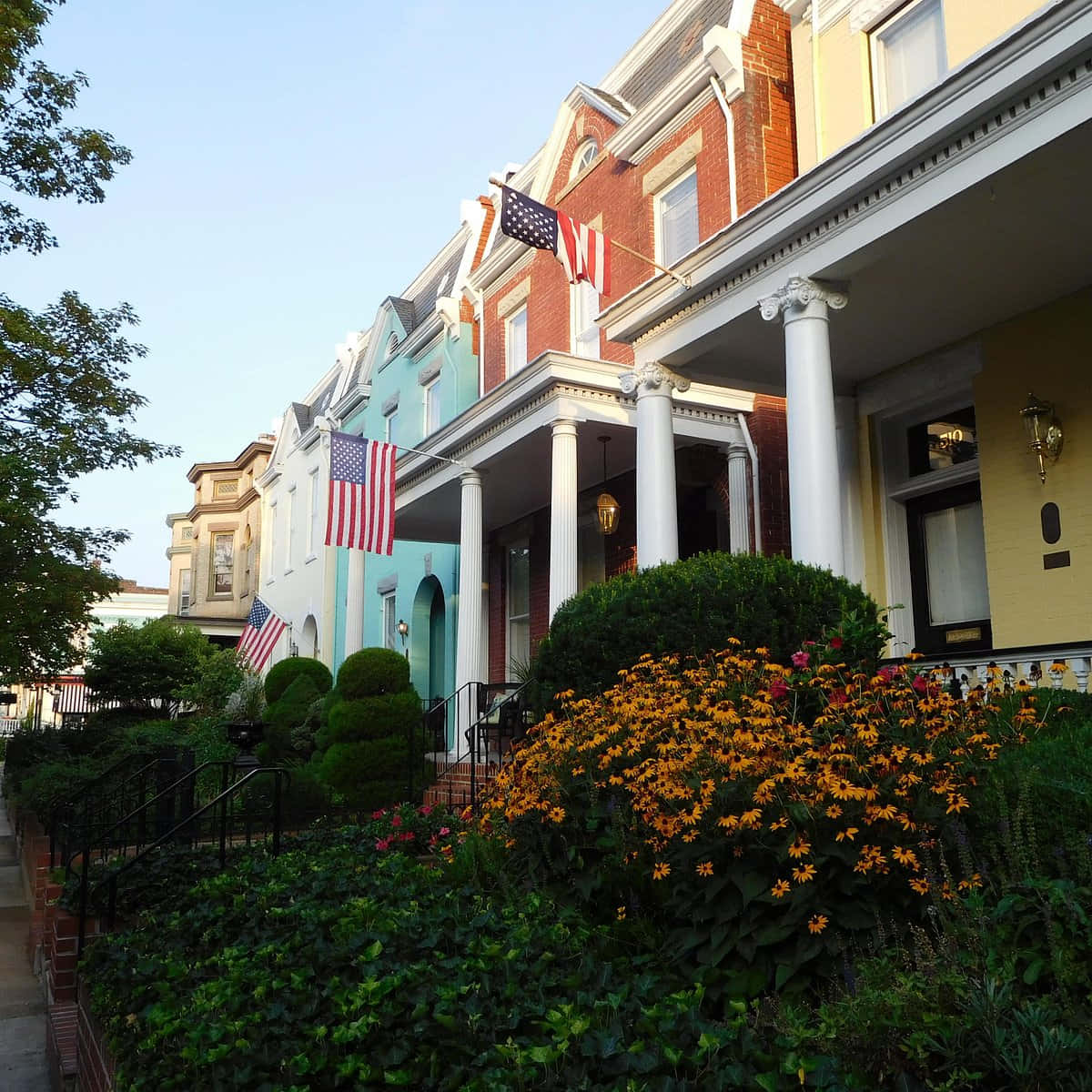 Historic Richmond Townhouses U S A Background