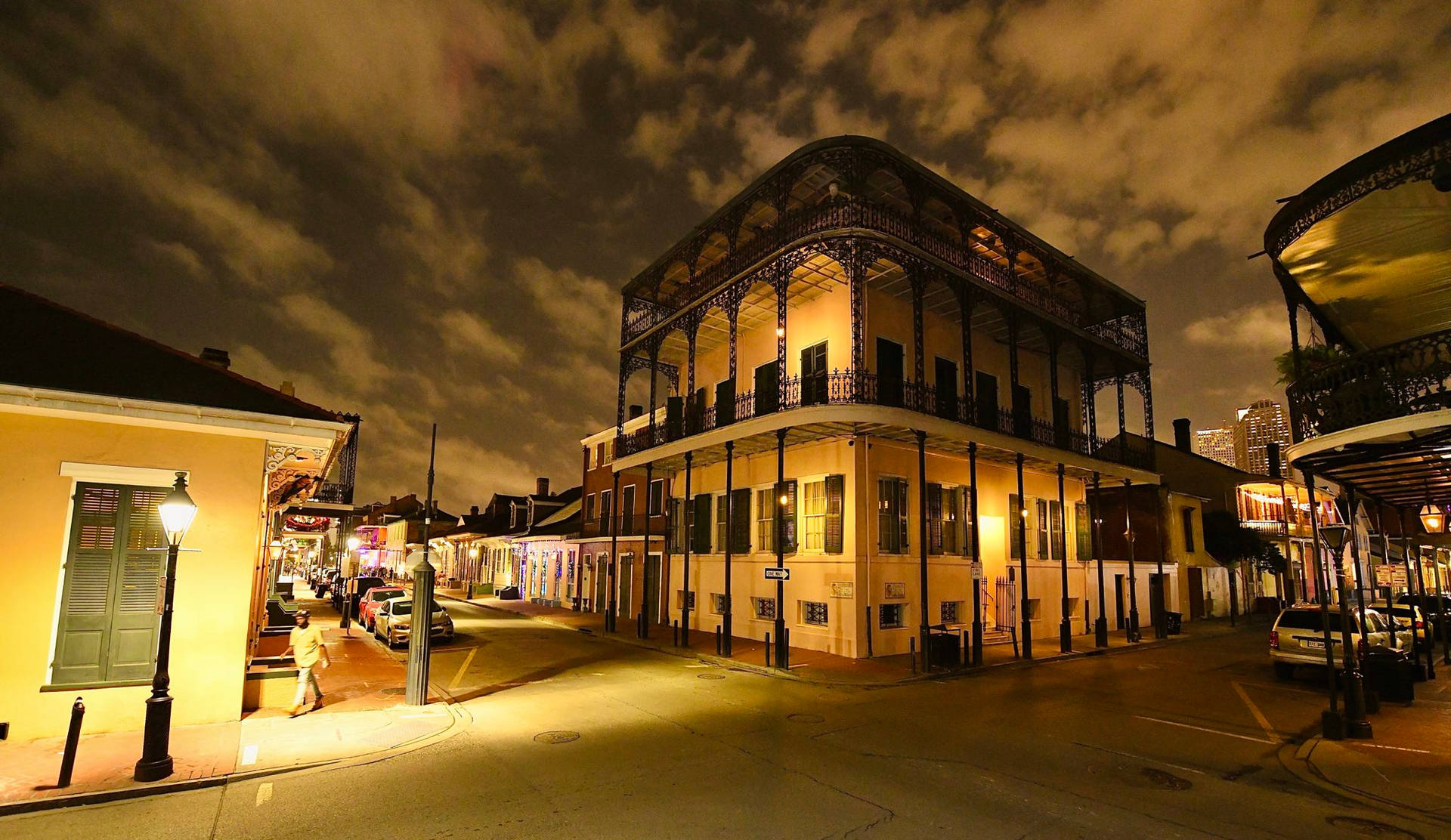 Historic Sultan's Palace In The Heart Of New Orleans French Quarter Background