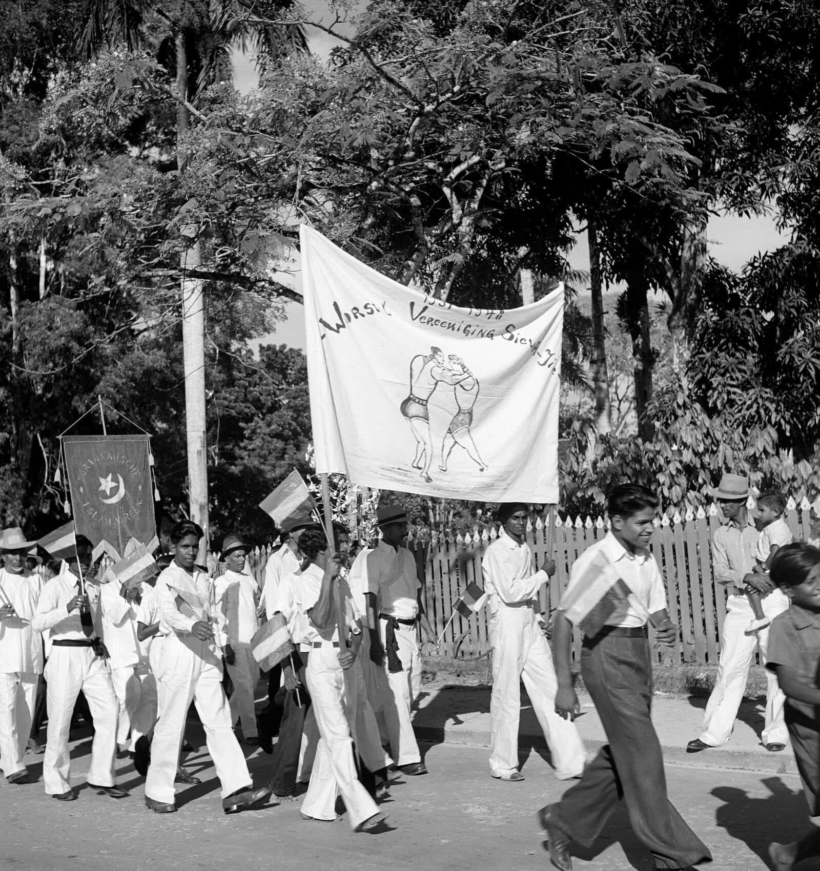 Historical Essence Of Paramaribo, Pierre Verger Background